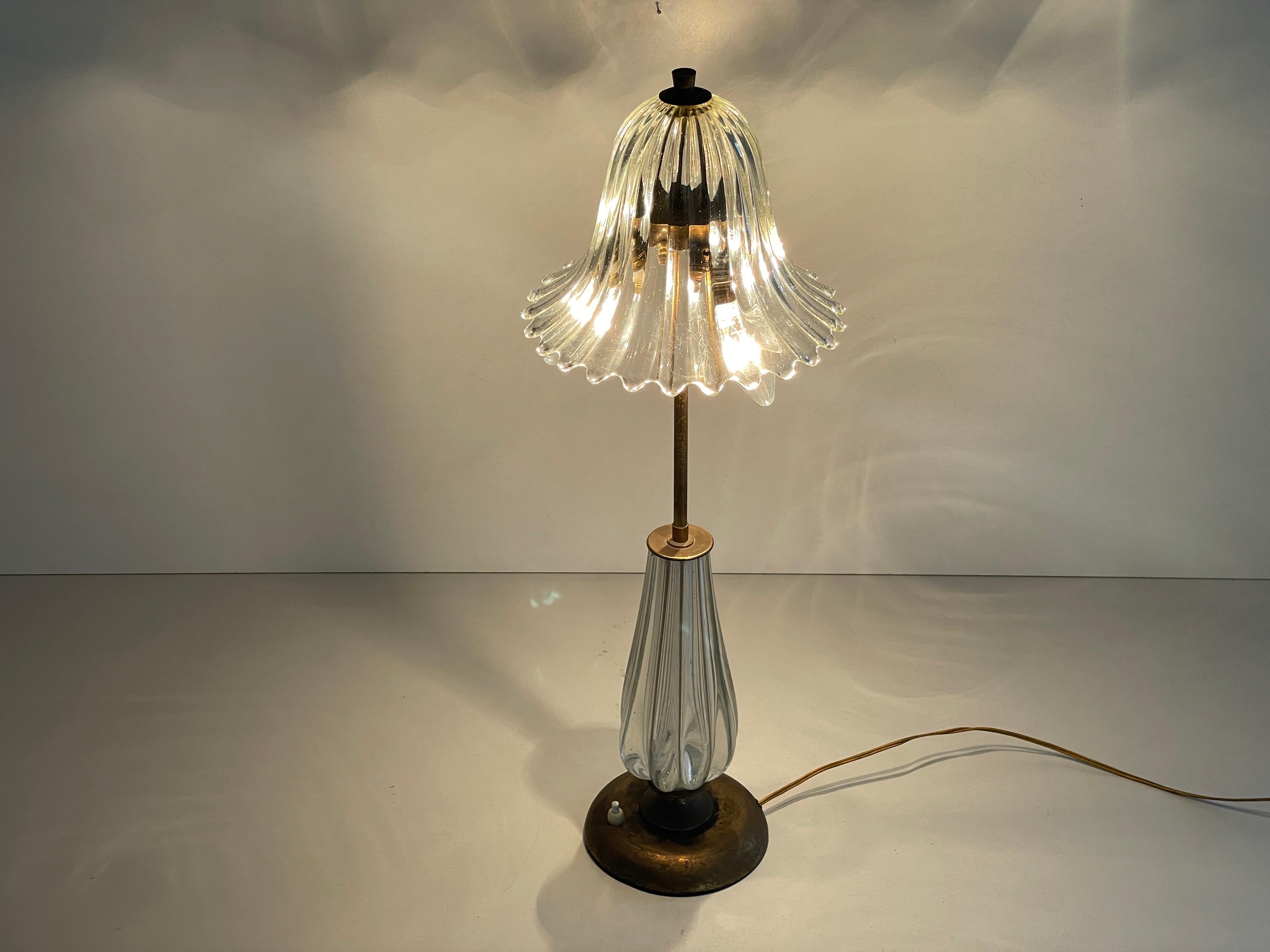Lámpara de sobremesa de cristal artístico de Murano y latón de Barovier & Toso, años 40, Italia en venta 3