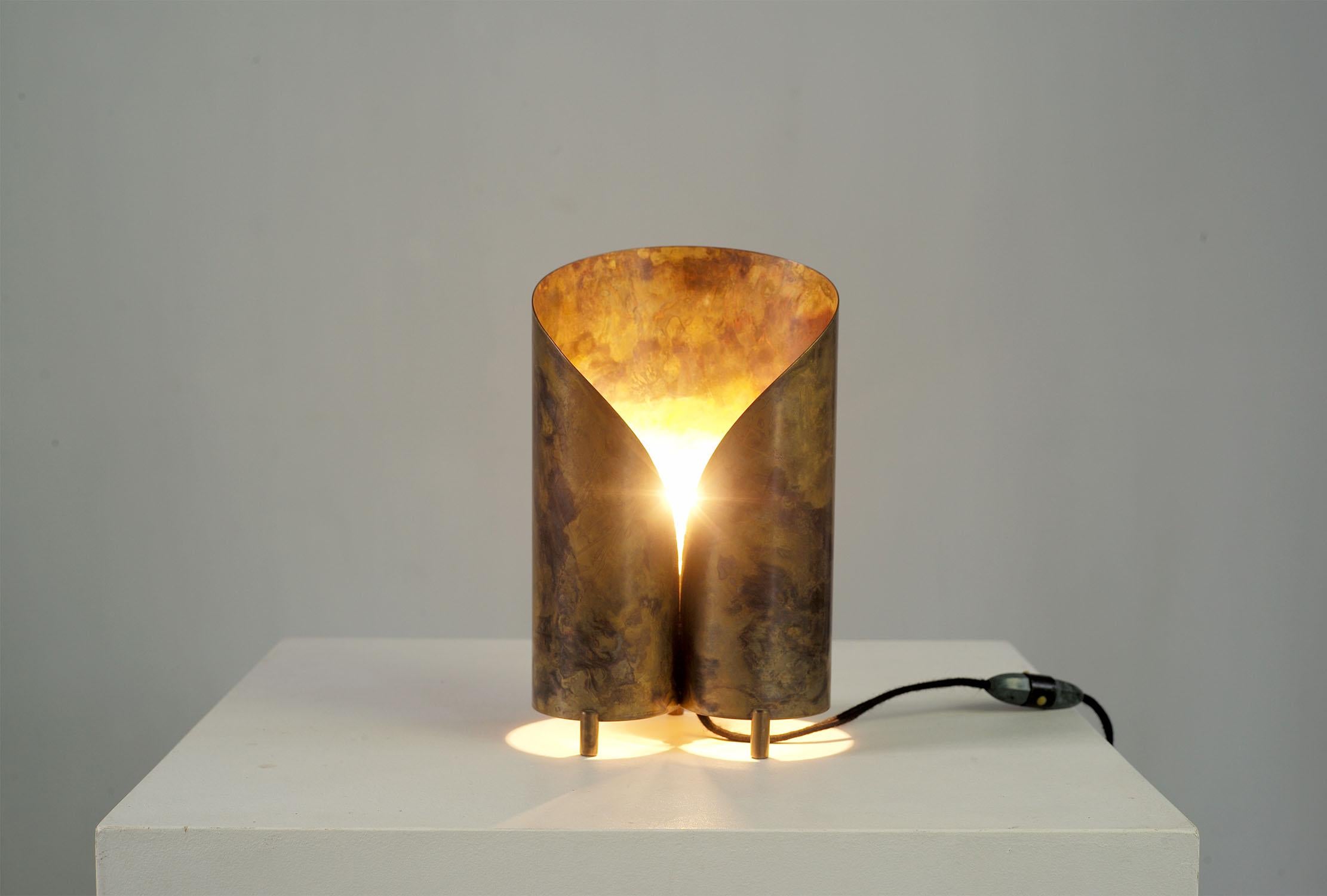 Lampe de table en laiton oxydé, France, 1950 en vente 2