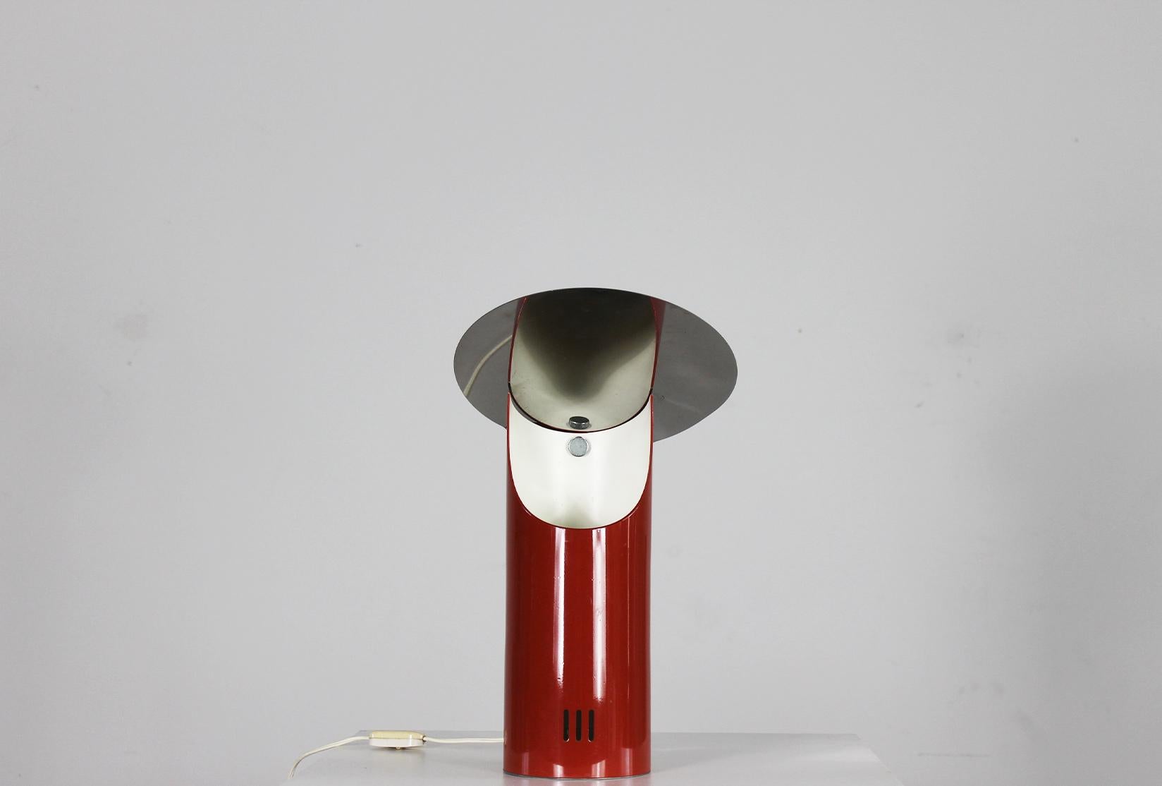 Italian Table Lamp in Red Lacquered Stainless Steel by Studio Set 1970s Italy For Sale