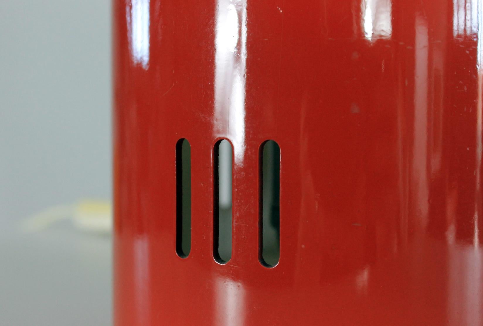 Lampe de bureau en acier inoxydable laqué rouge par Studio Set 1970 Italie en vente 1