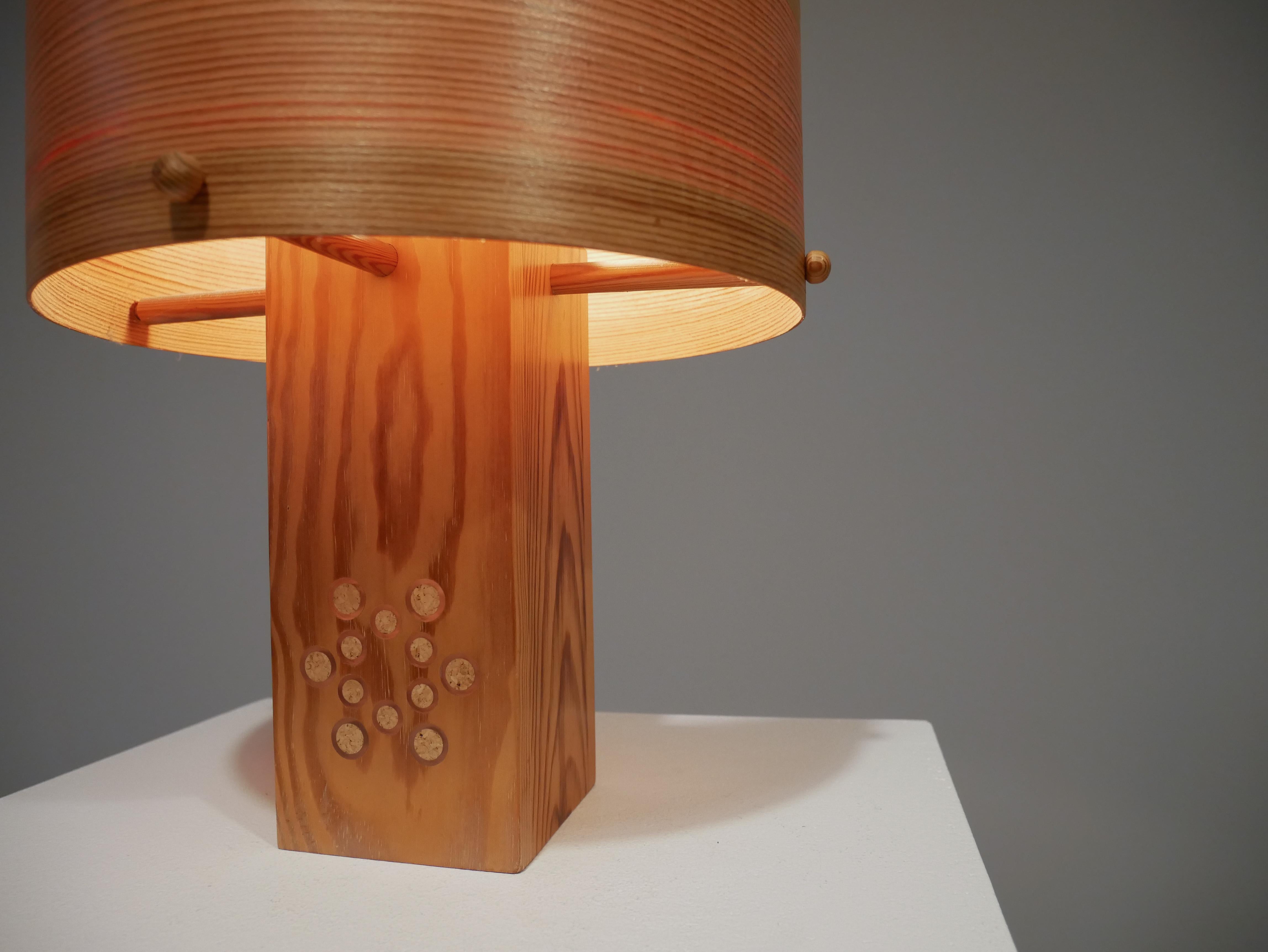 Table Lamp in Solid Pine from the Swedish Company Pileprodukter, 1970s In Good Condition For Sale In Helsingborg, Skåne