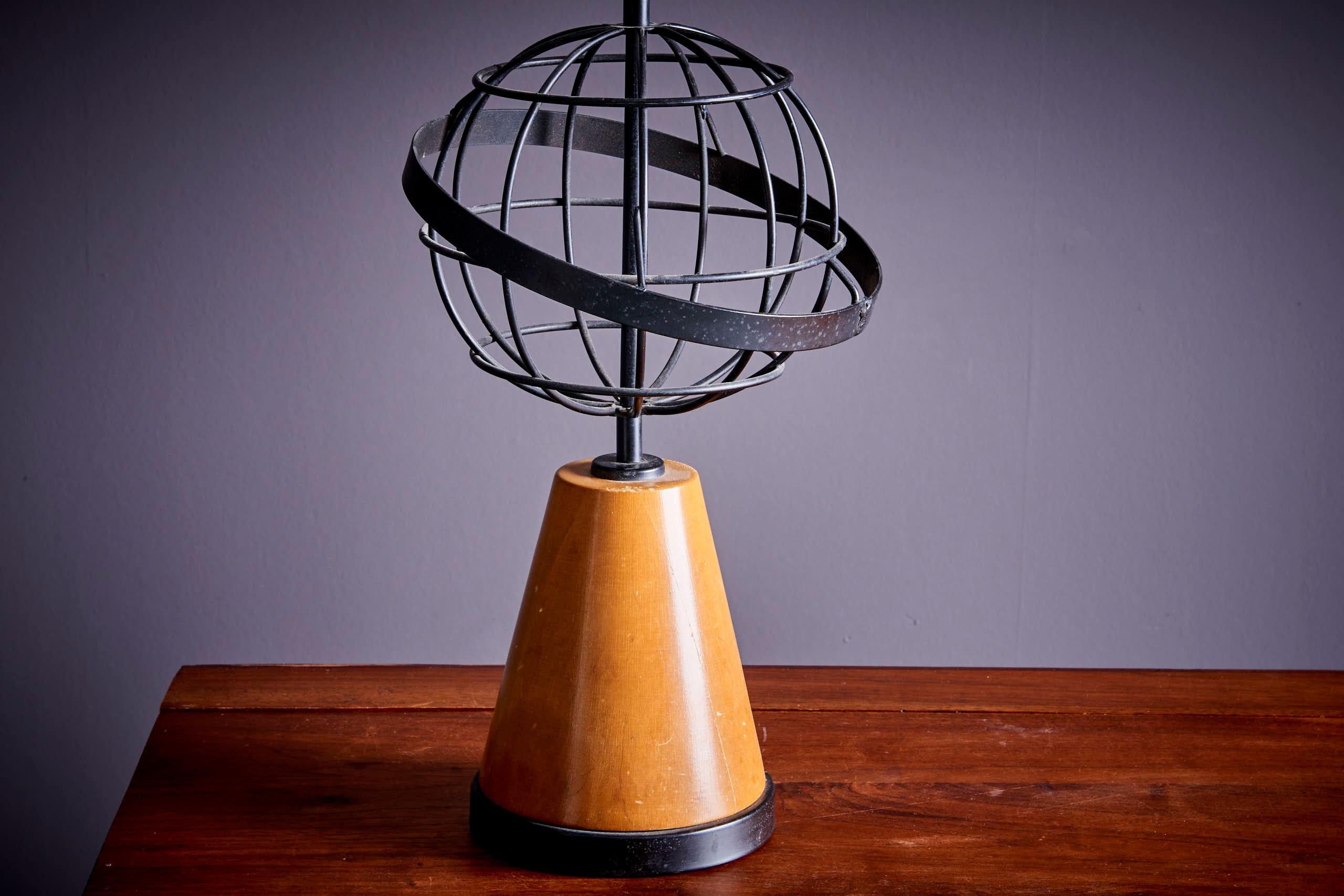 Table Lamp in the style of Paul McCobb, USA - 1950s  In Good Condition For Sale In Berlin, DE