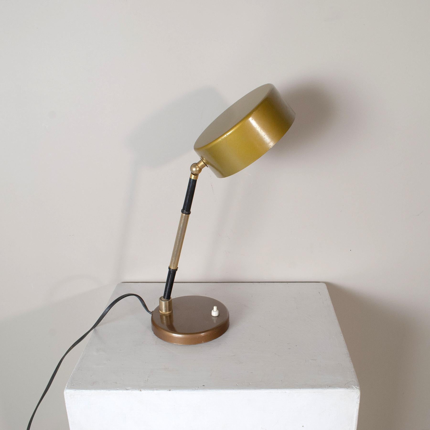 Lampe de table dans le style Oscar Torlasco 1960's. Bon état - En vente à bari, IT