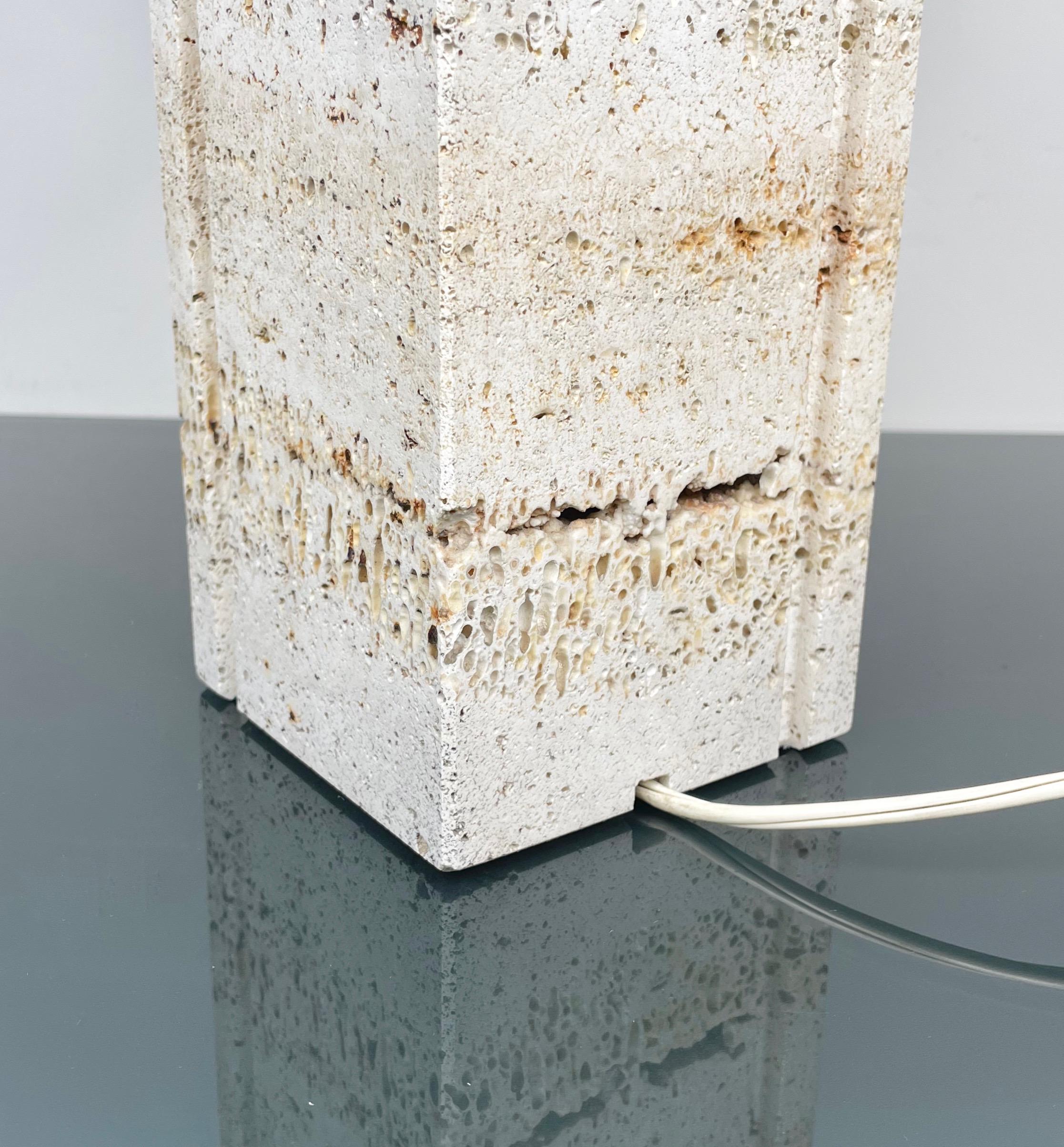 Table Lamp in Travertine by Fratelli Mannelli, Italy 1970s For Sale 2