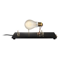 Table lamp Ingo Maurer I Ricchi Poveri – Monument for a Bulb