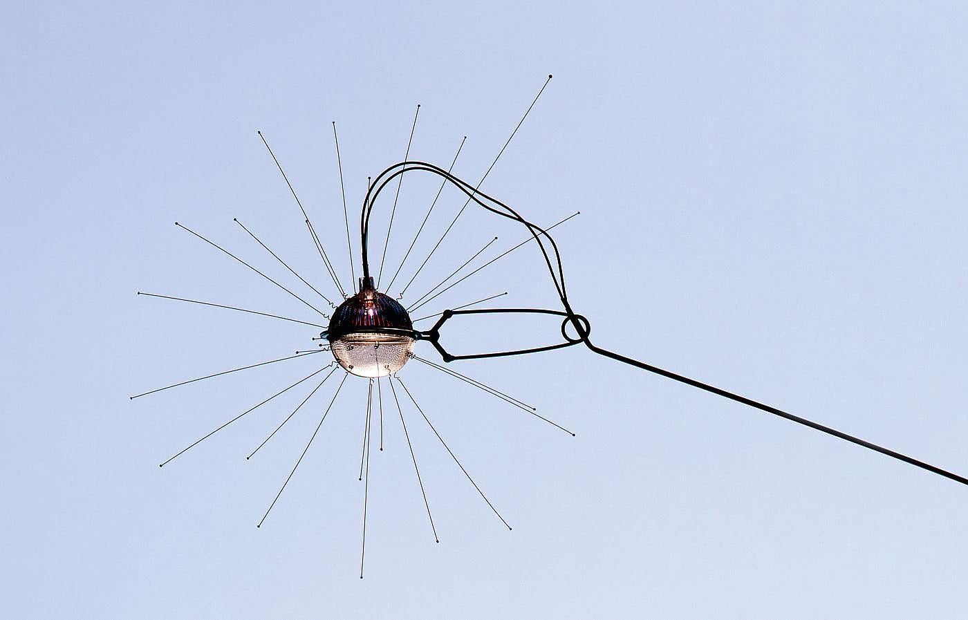 German Table lamp Ingo Maurer Mozzkito For Sale