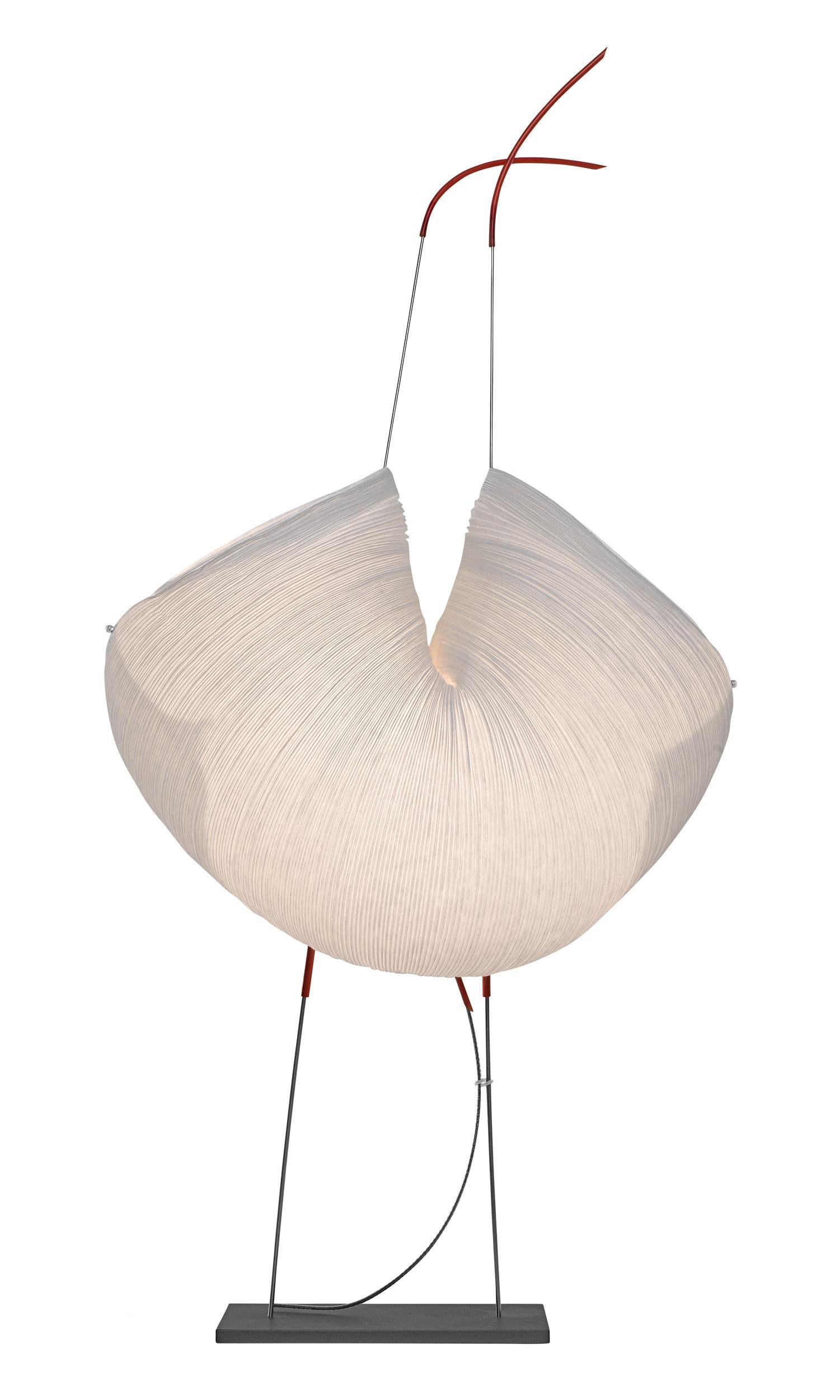 Modèle : Poul Poul LED 
Design/One : Dagmar Mombach, Ingo Maurer & Team, 1998

Poul Poul LED fait partie de la collection MaMo Nouchies, développée par Dagmar Mombach en Collaboration avec Ingo Maurer et son équipe. Comme pour tous les modèles de la