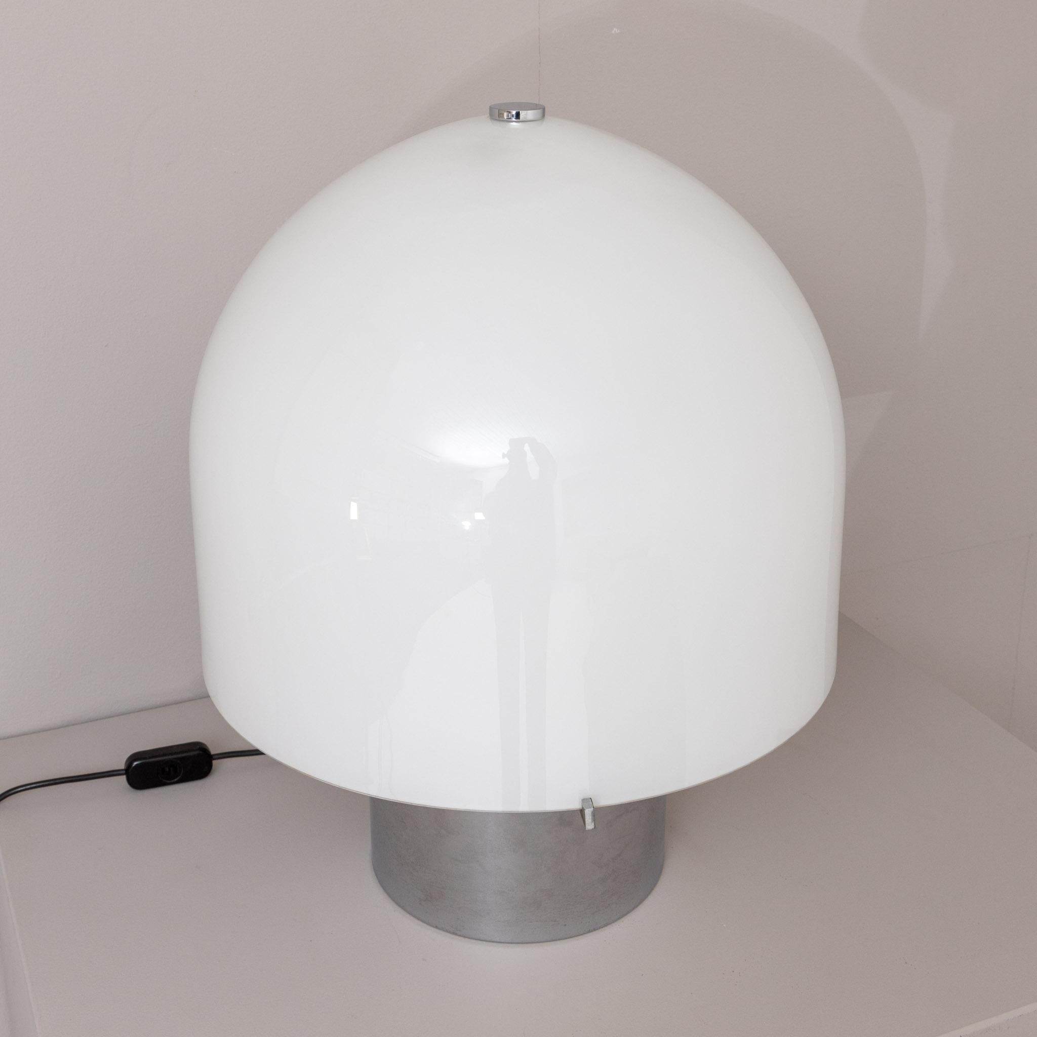 Modern Table Lamp, Italian Manufactory, 20th Century For Sale