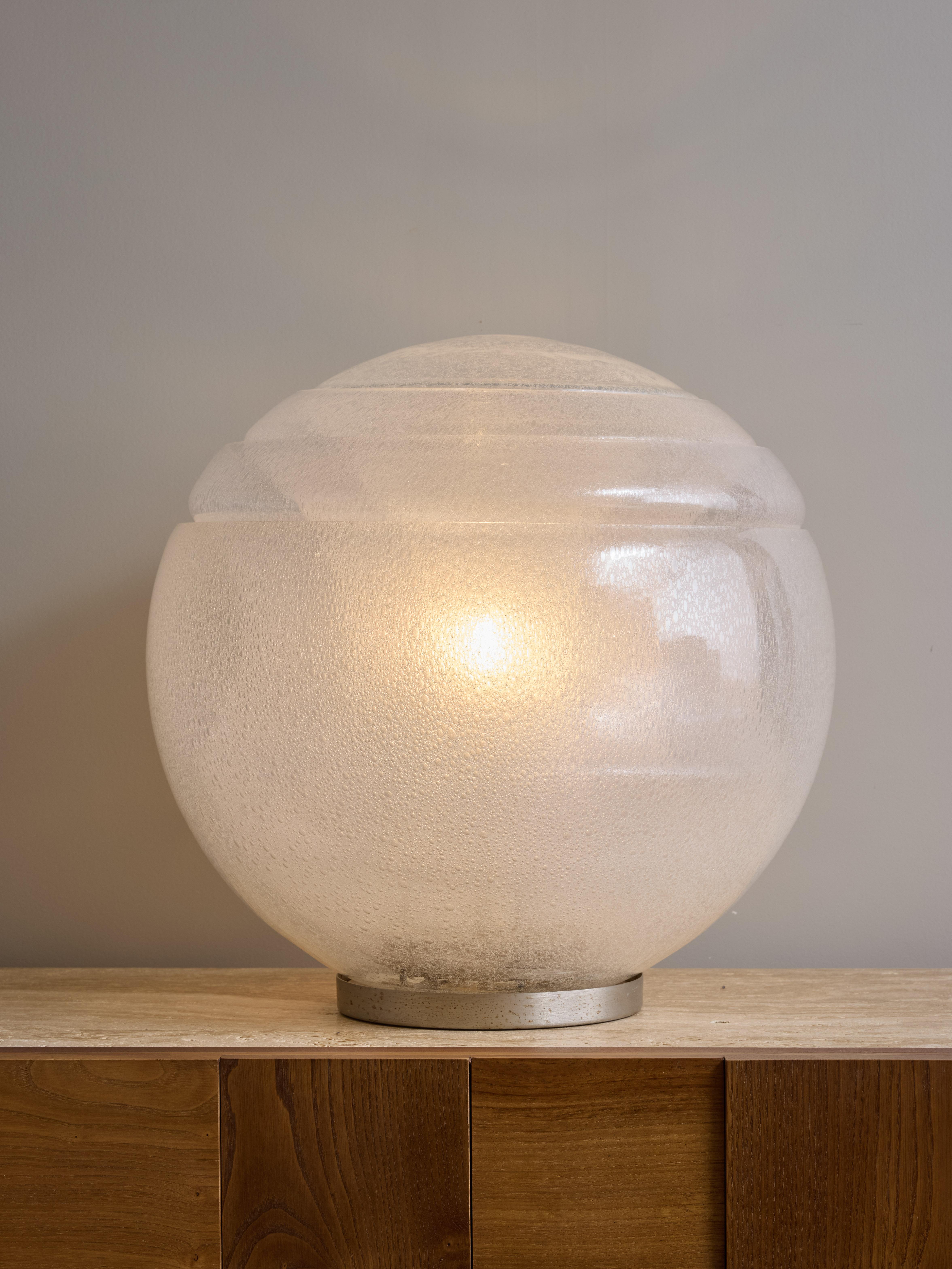 Mid-Century moderno Lampada da tavolo LT328 di Carlo Nason per Mazzega in vendita