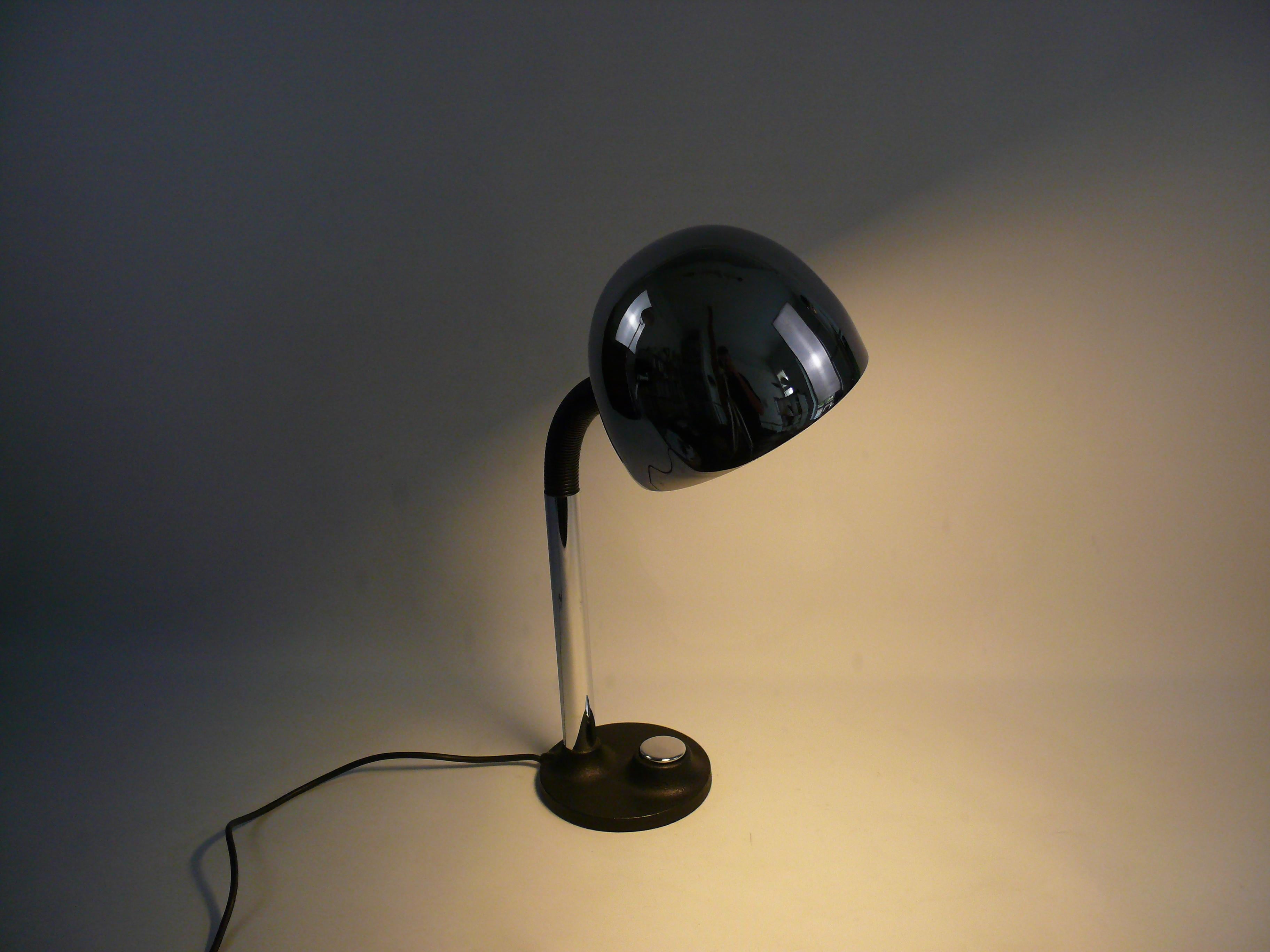 Table Lamp Made by Hillebrand in Germany, 1970s In Good Condition For Sale In Schwerin, MV