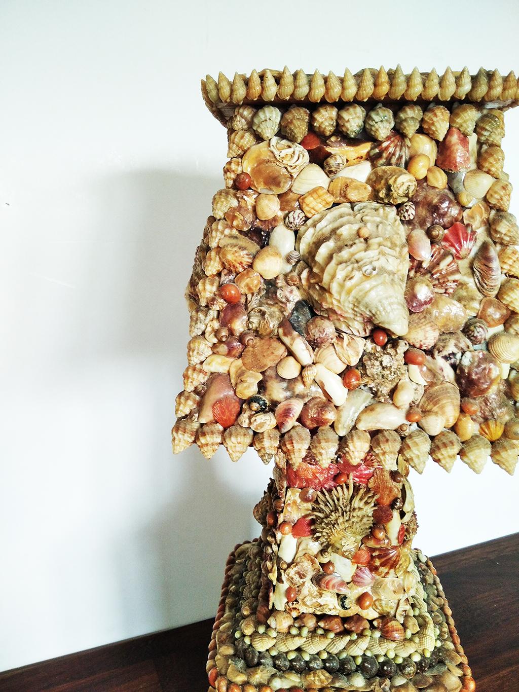  Table Lamp  Handmade With Natural Shells, Spain Early 20th Century For Sale 9