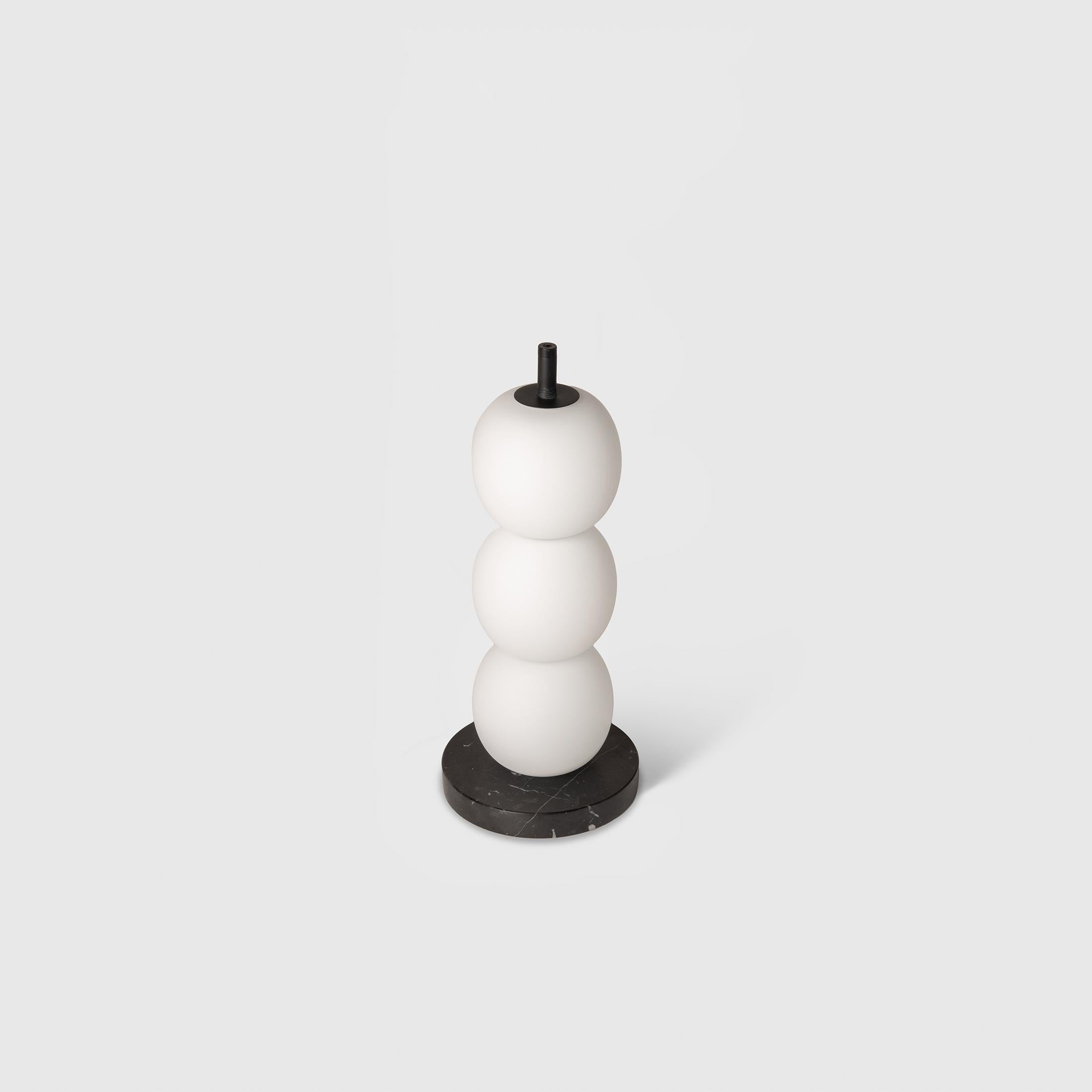 Table Lamp 'Mainkai 3' by Man of Parts, Travertine base In New Condition For Sale In Paris, IDF