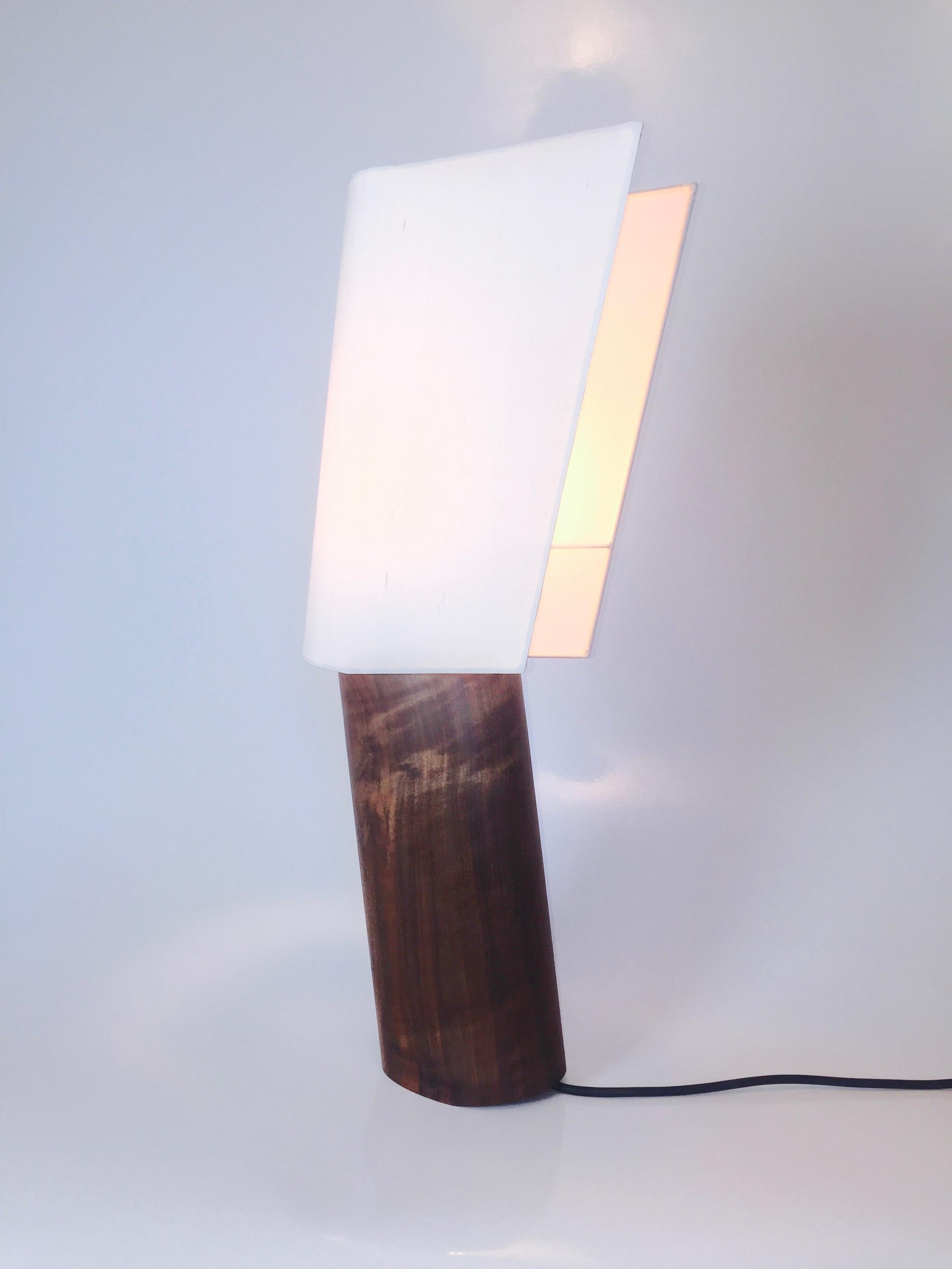 Table Lamp 'Mask' in American Walnut and Silk Shade In New Condition For Sale In Amsterdam, NL