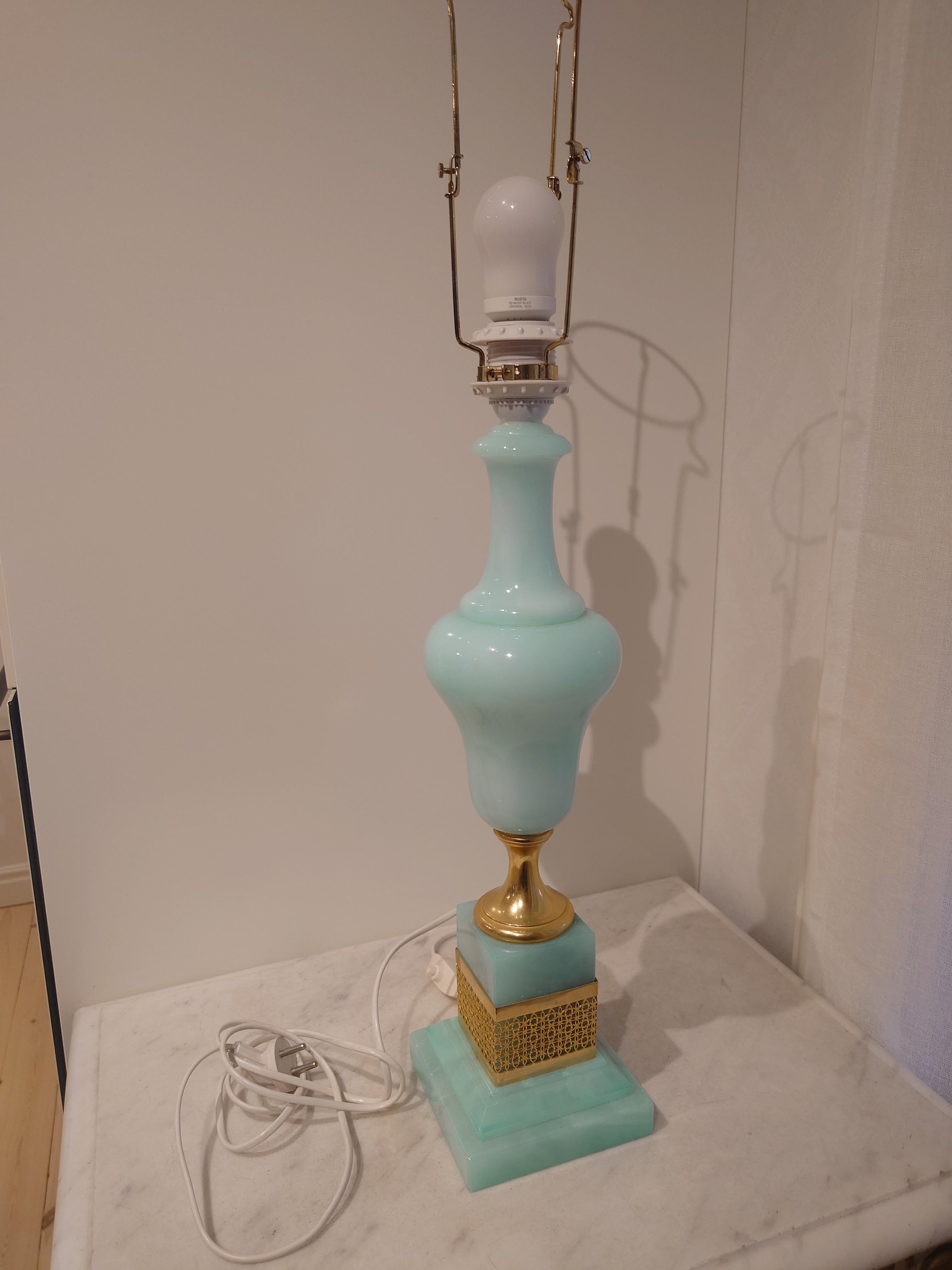 Table lamp Mid-Century Italian Mint Green Alabasterer and Giltwood Lamps For Sale 8