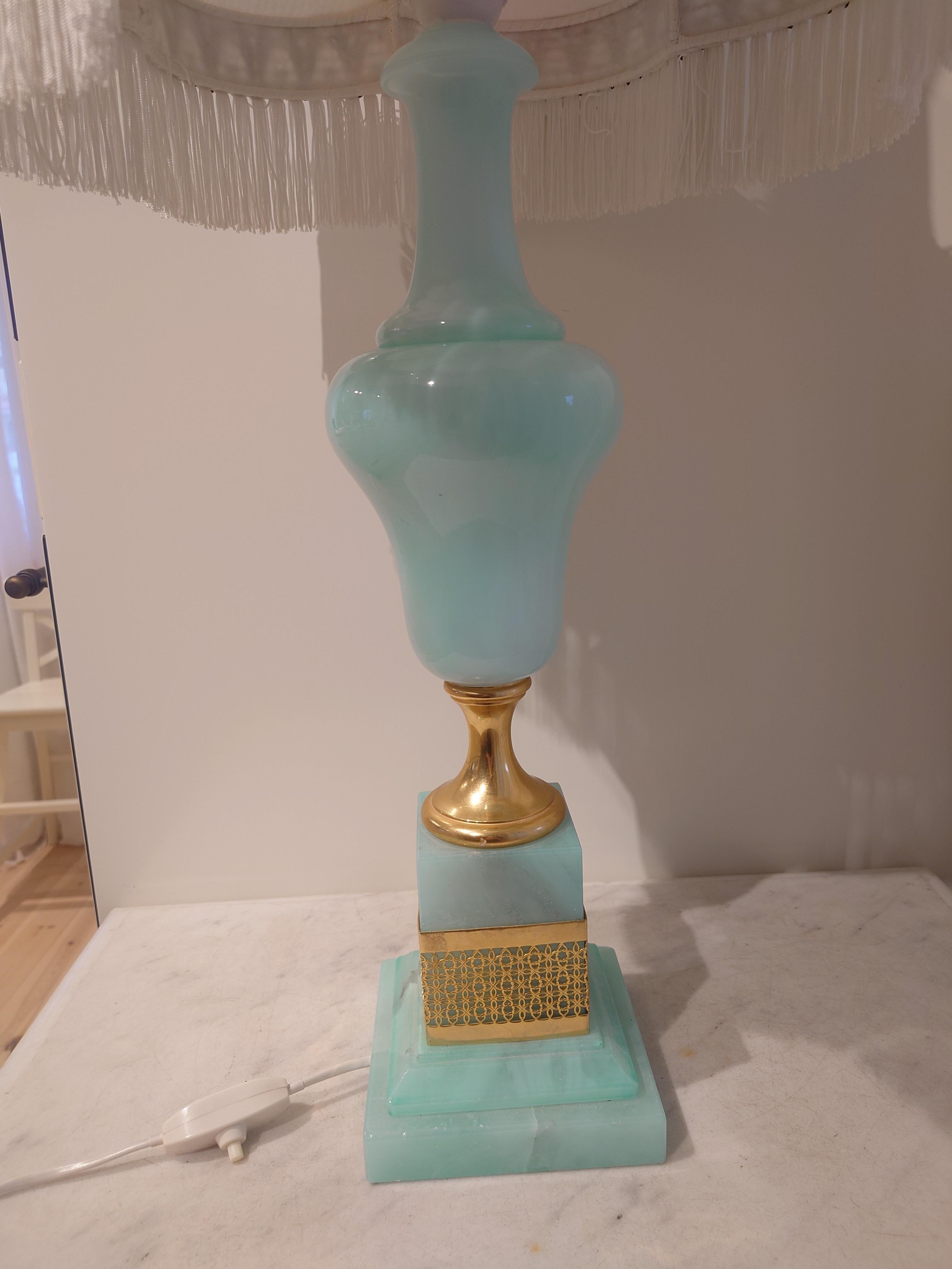 Table lamp Mid-Century Italian Mint Green Alabasterer and Giltwood Lamps For Sale 4