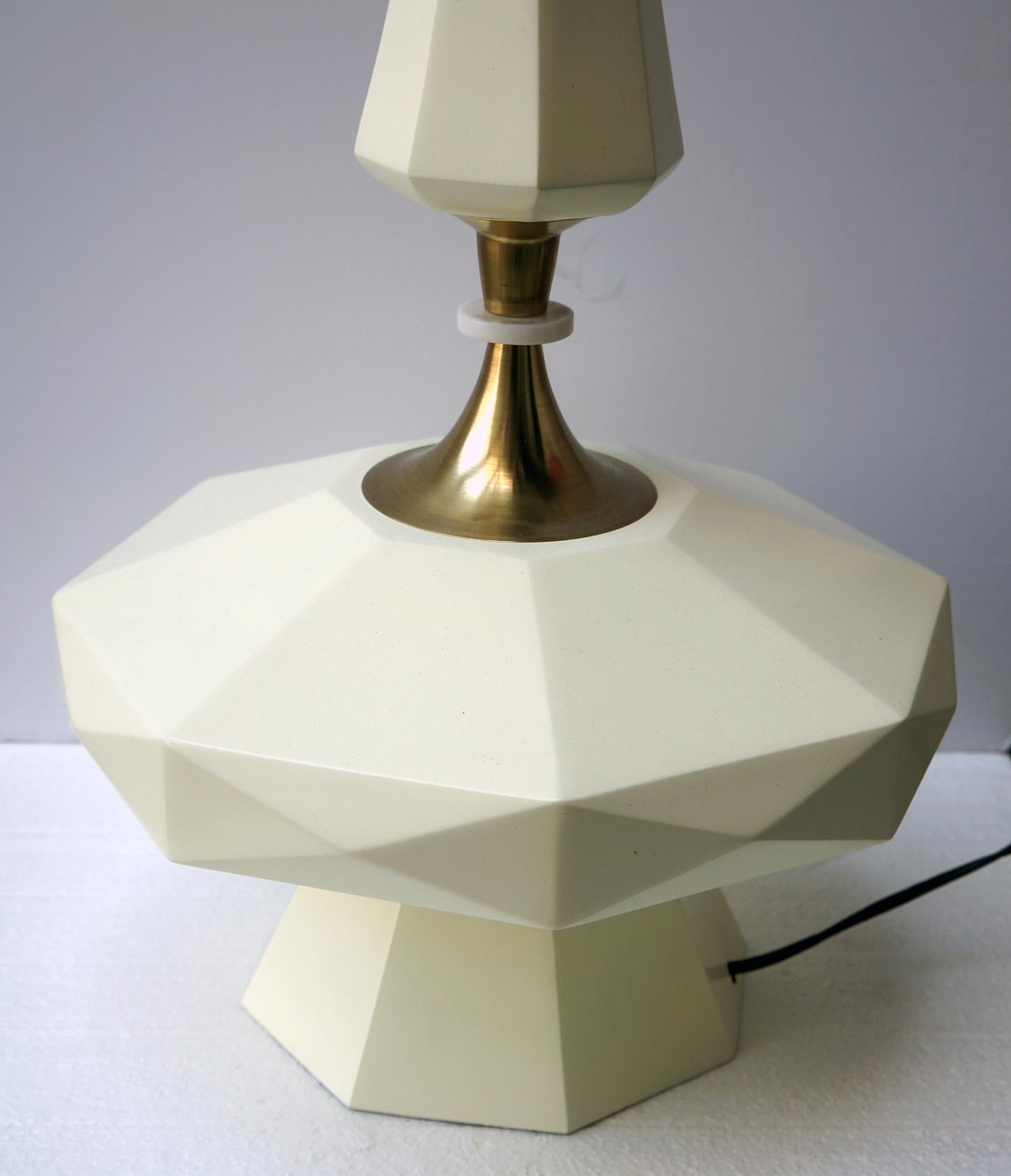 Table Lamp Mid-Century Modern Architectural Wood and Brass, 1950s In Excellent Condition In Mérida, Yucatan