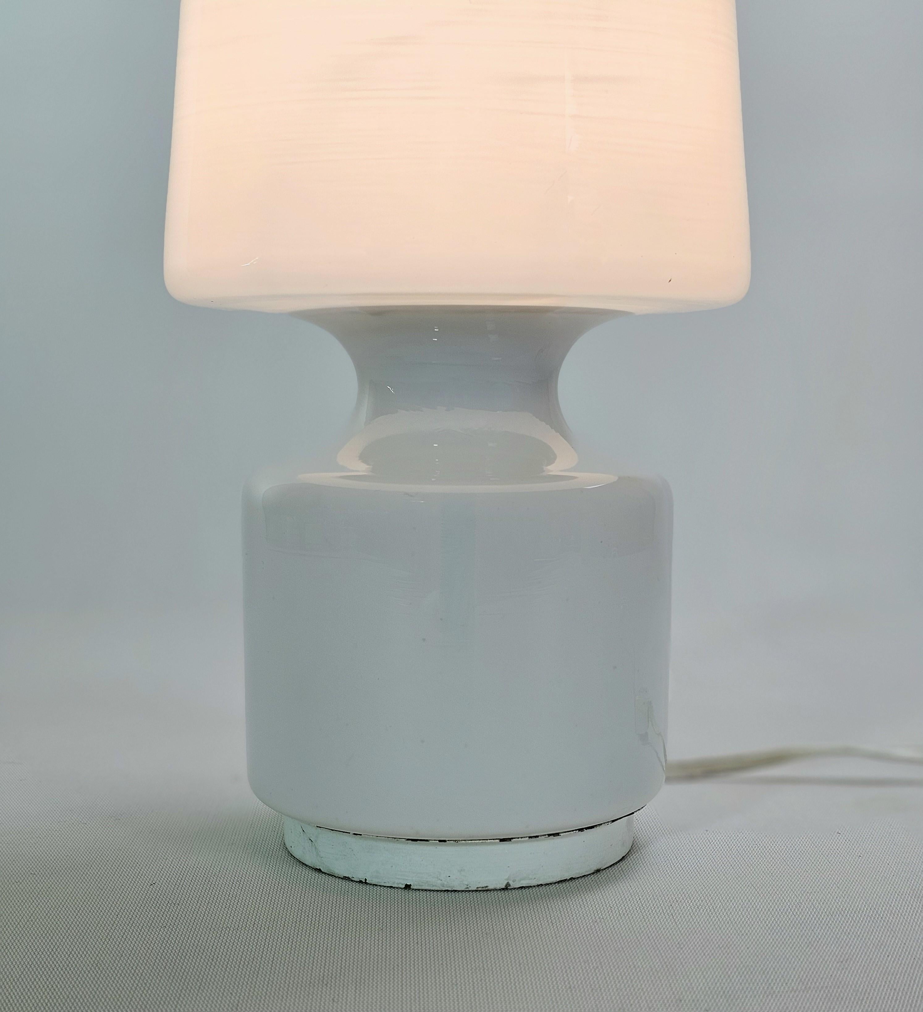 Table Lamp Milk Glass Enamelled Metal Midcentury Modern Italian Design 1960s  For Sale 1