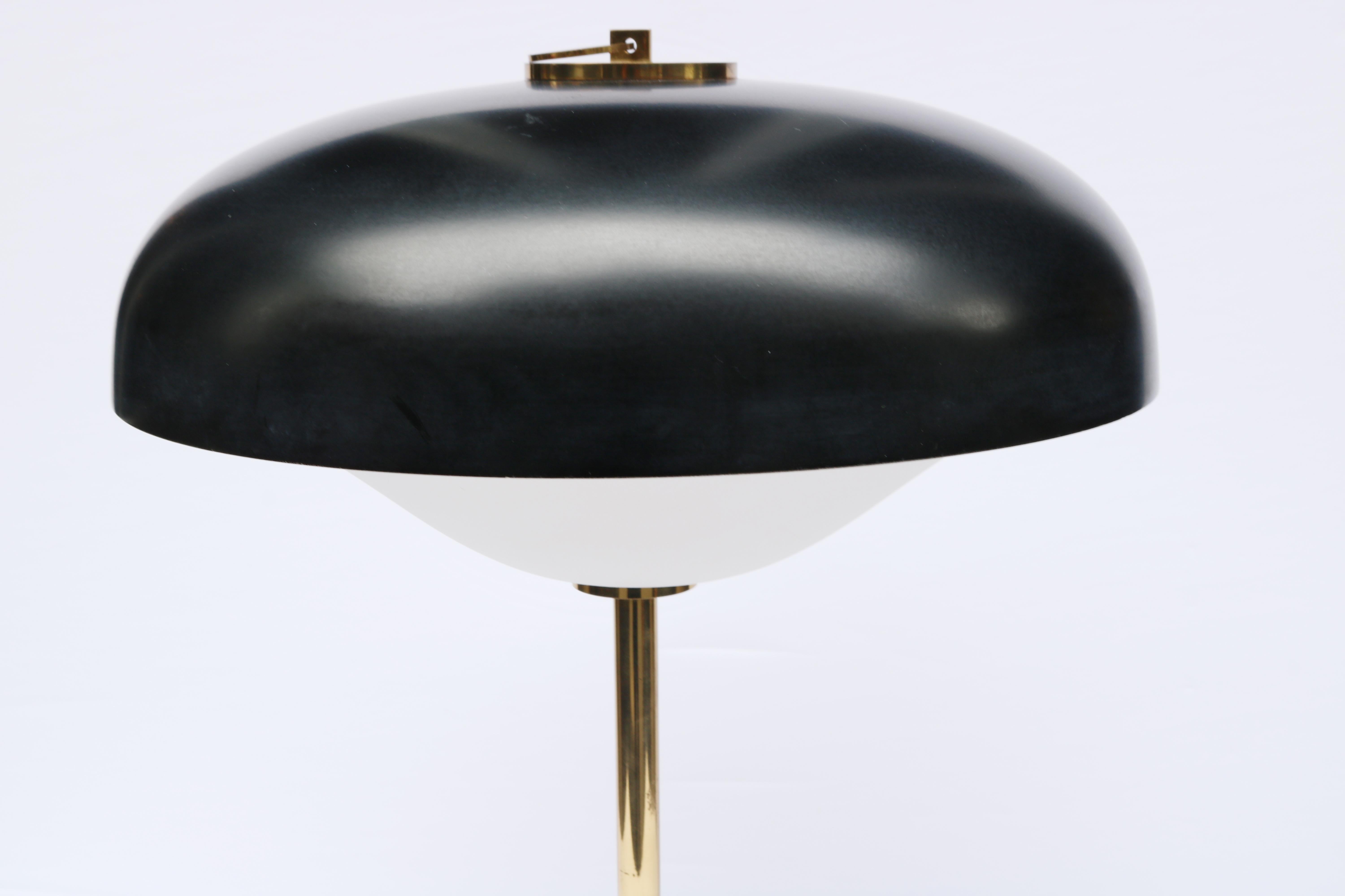 Enameled Table lamp mod. 12827s by Gregotti, Meneghetti and Stoppino, Italy, circa 1960 For Sale