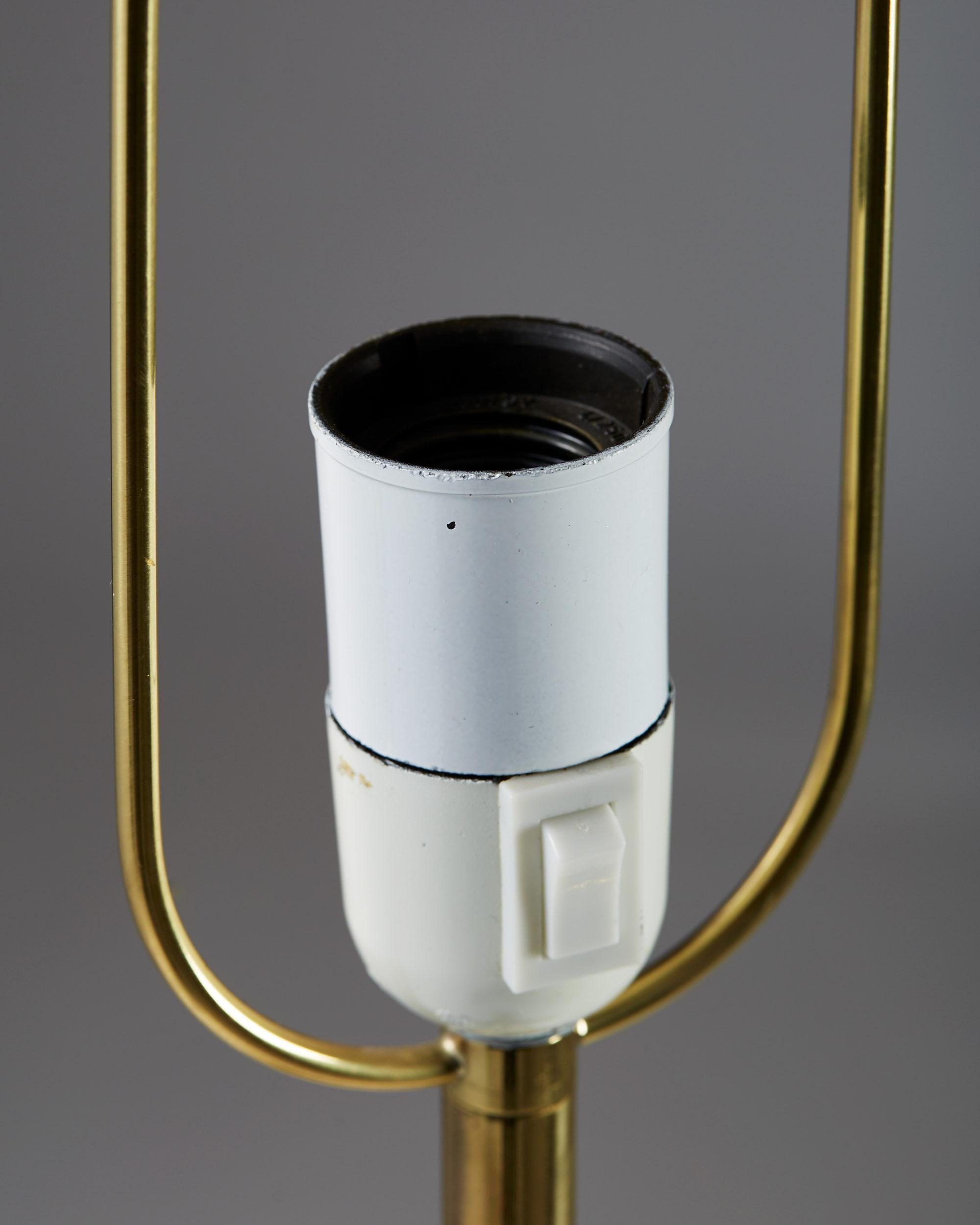 Mid-20th Century Table Lamp Model 2467/2 Designed by Josef Frank for Svenskt Tenn, Sweden, 1938