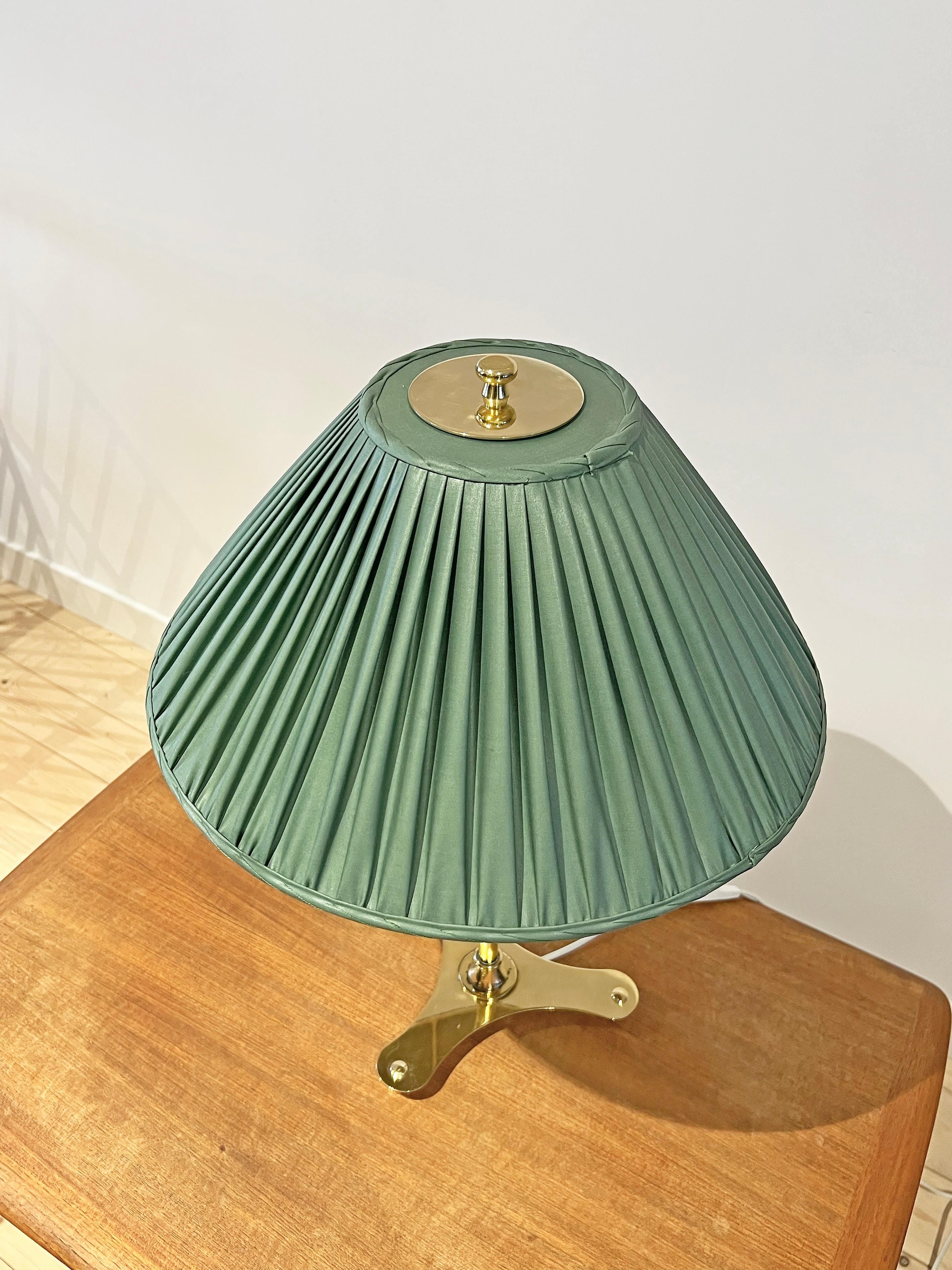 Mid-Century Modern Table Lamp Model 2467/2, Josef Frank for Firma Svenskt Tenn, Sweden, 1950s For Sale