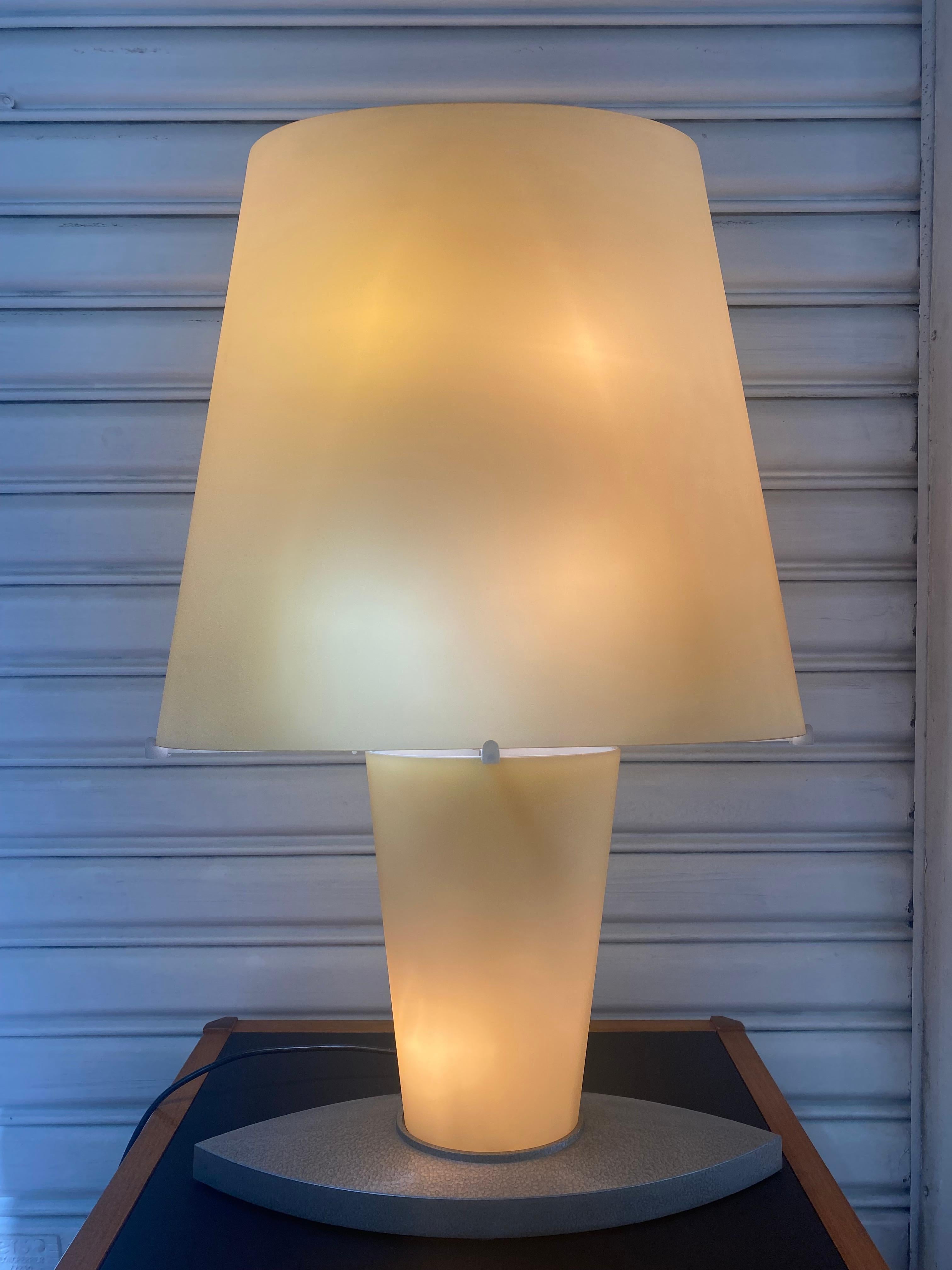 Italian Table Lamp Model 2850- Daniela Puppa for Fontana Artetable Lamp Model 2850- Dani For Sale