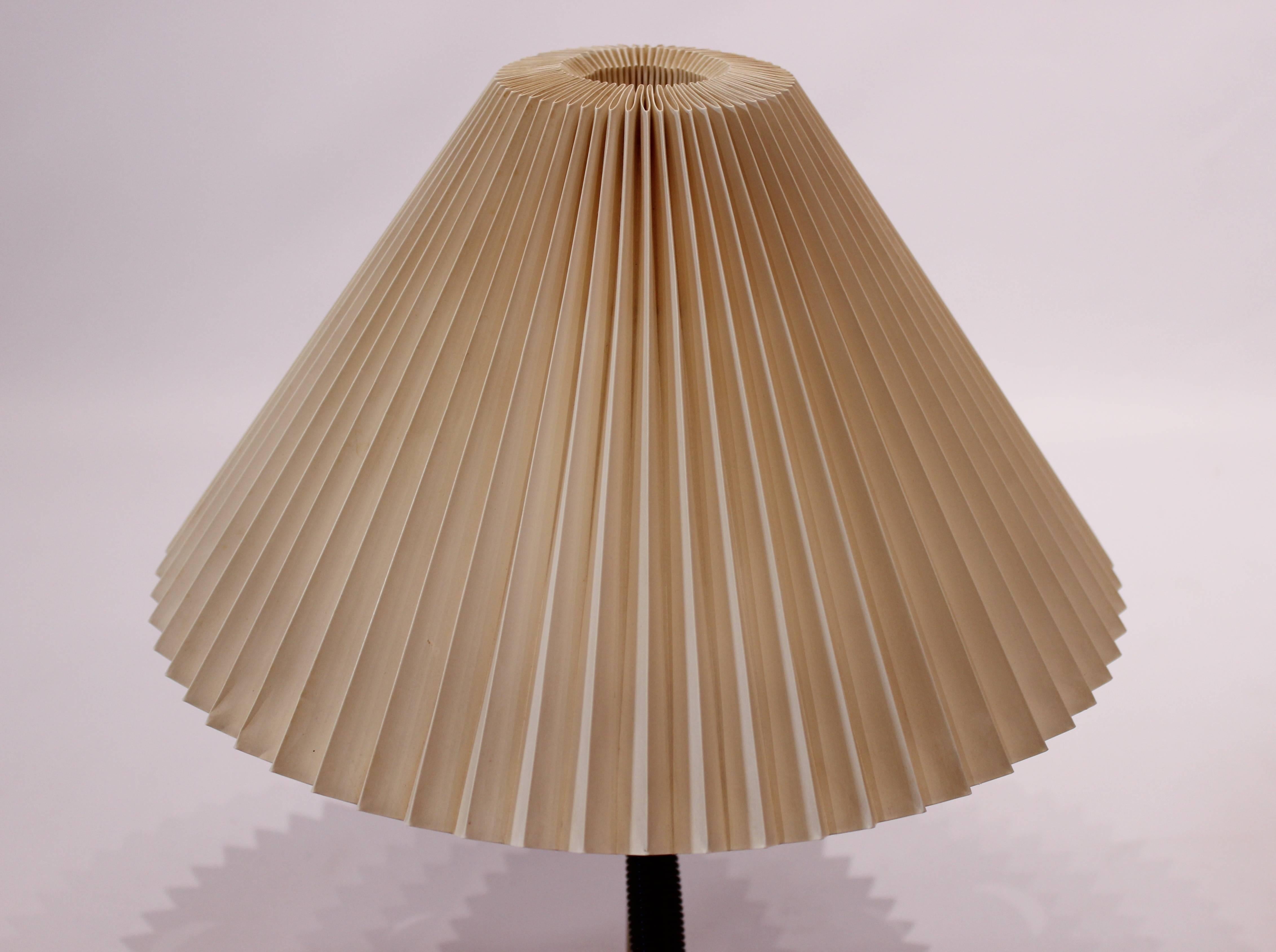Table Lamp, Model 306, in Brass by Kaare Klint for Le Klint, 1960s In Good Condition In Lejre, DK