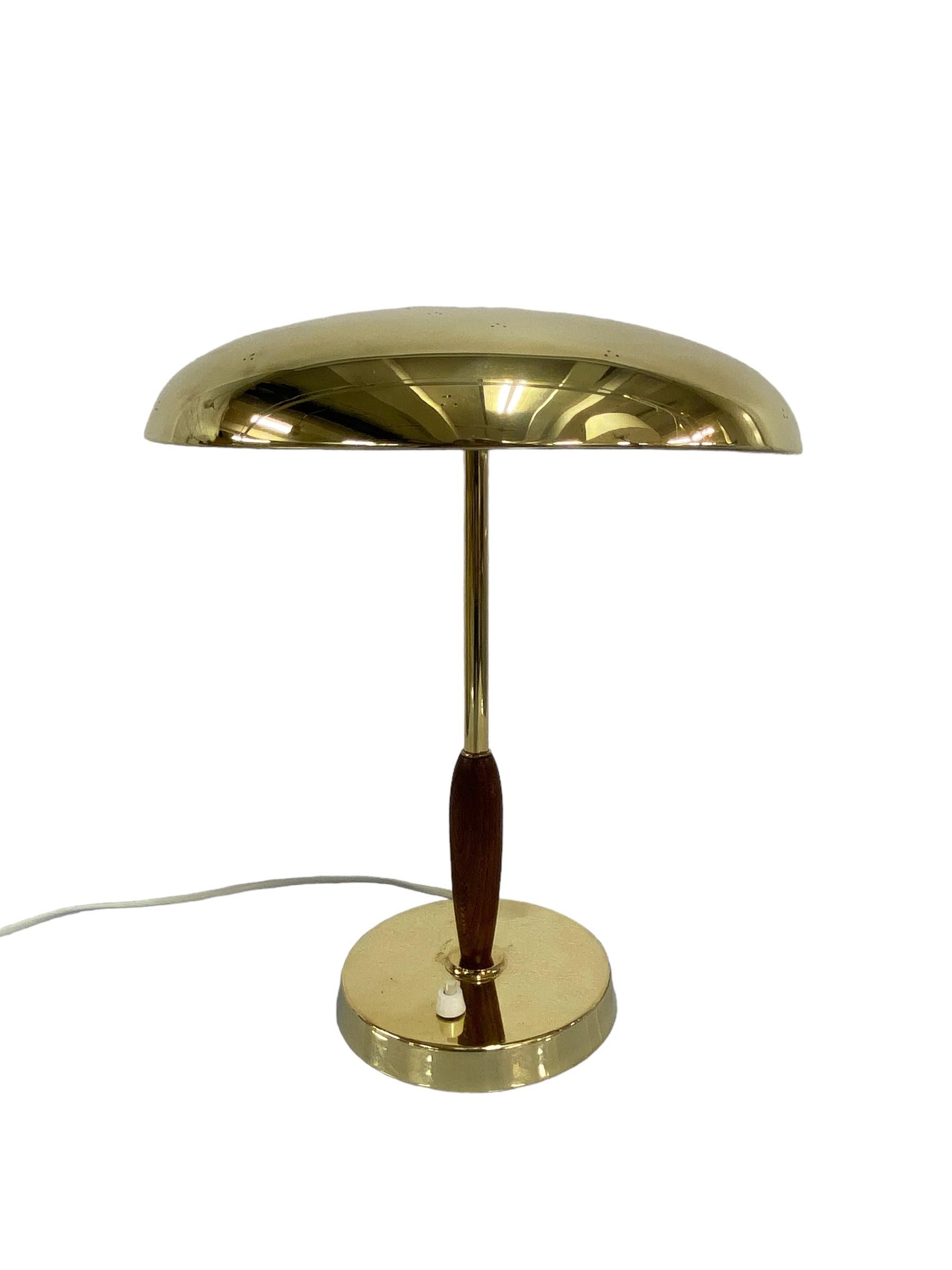 Mid-Century Modern Table Lamp Model. 407024, Pohjoismainen Sähkö Oy 1950s For Sale