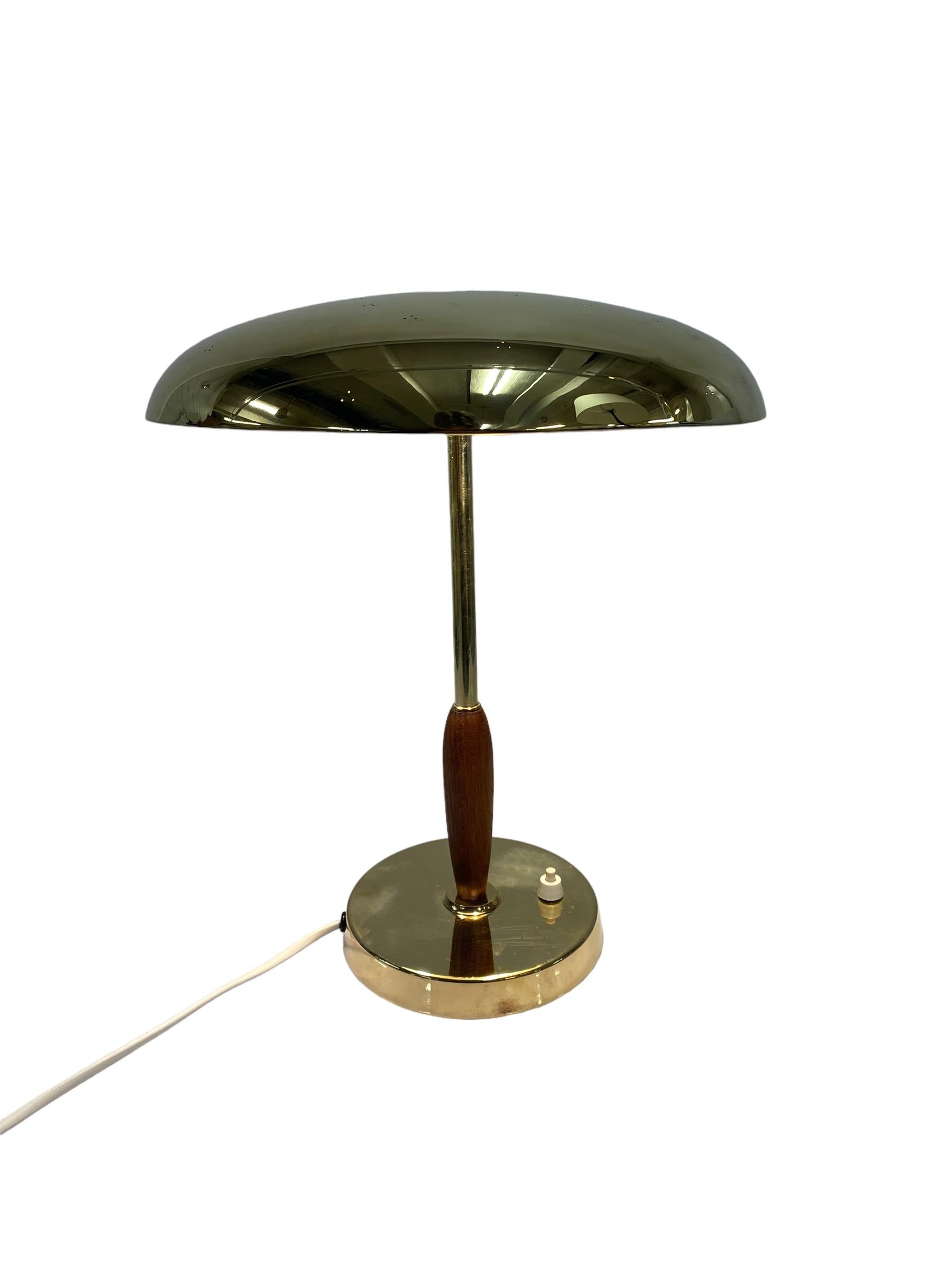 Mid-20th Century Table Lamp Model. 407024, Pohjoismainen Sähkö Oy 1950s For Sale