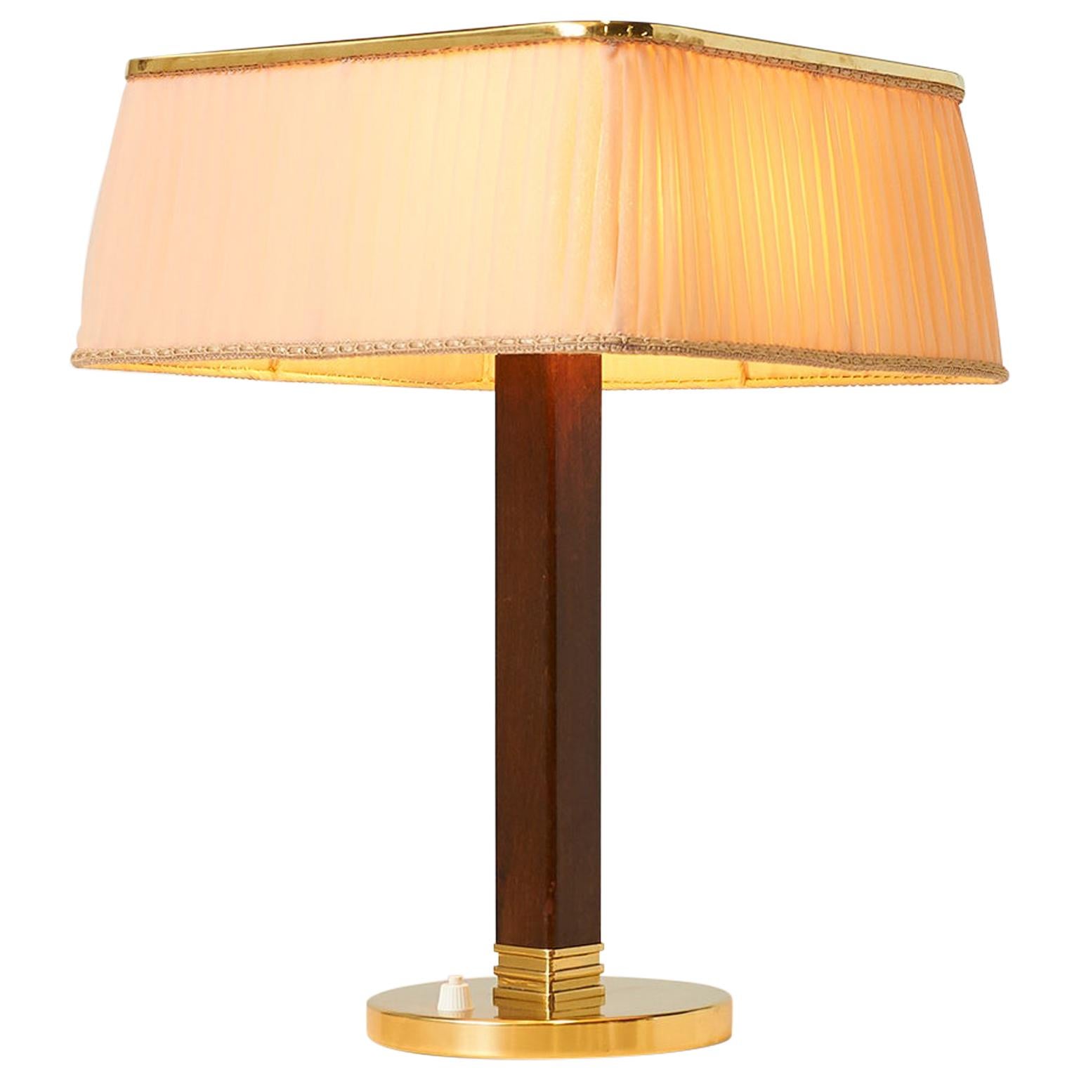 Lampe de table Modèle #5066 par Paavo Tynell pour Taito Oy