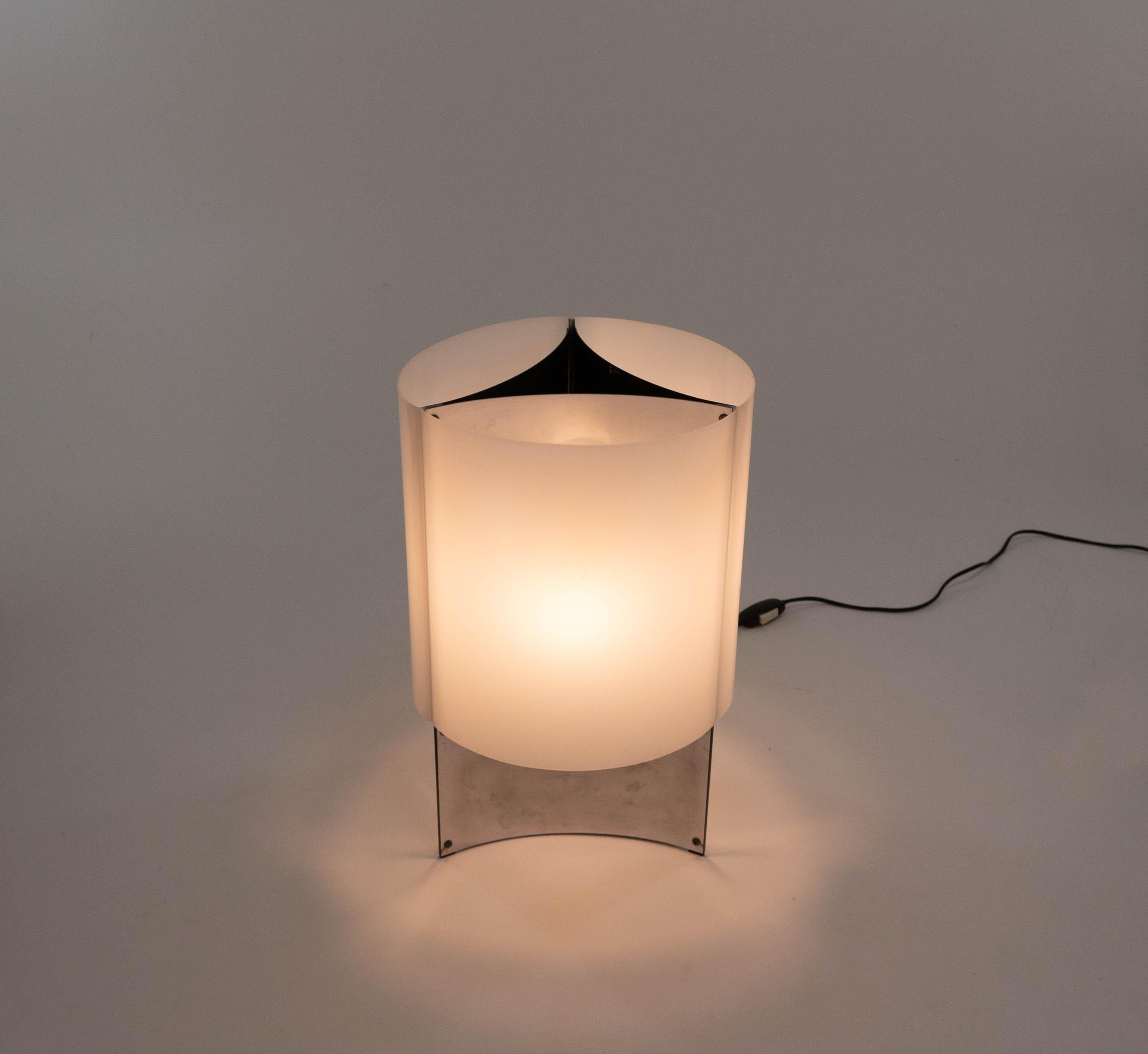 Mid-20th Century Table Lamp Model 526/P by Massimo Vignelli for Arteluce, 1965 For Sale