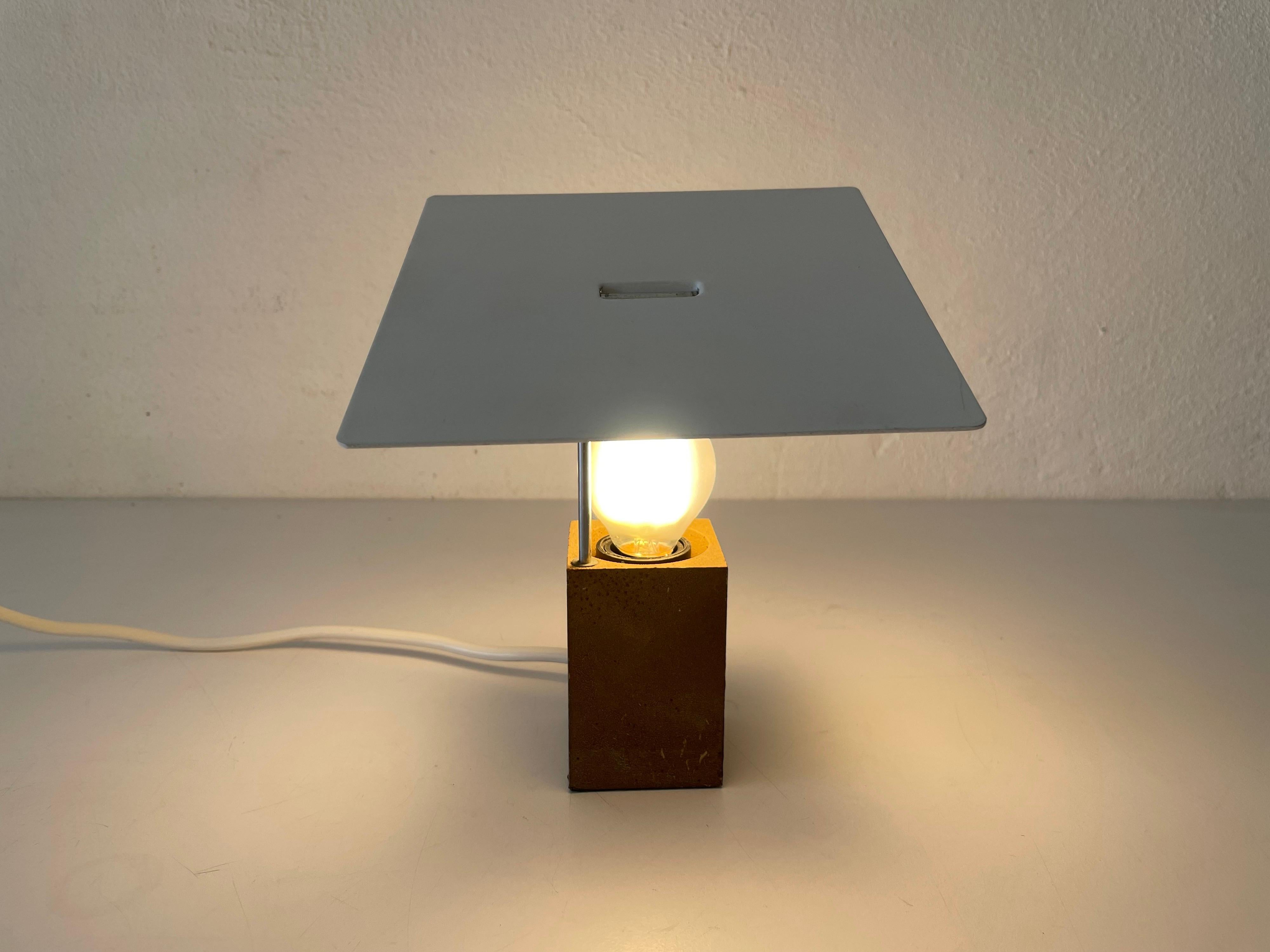 Lampe de bureau Modèle 610 d'Antonio Pio Macchi Cassia pour Arteluce, 1970, Italie en vente 4