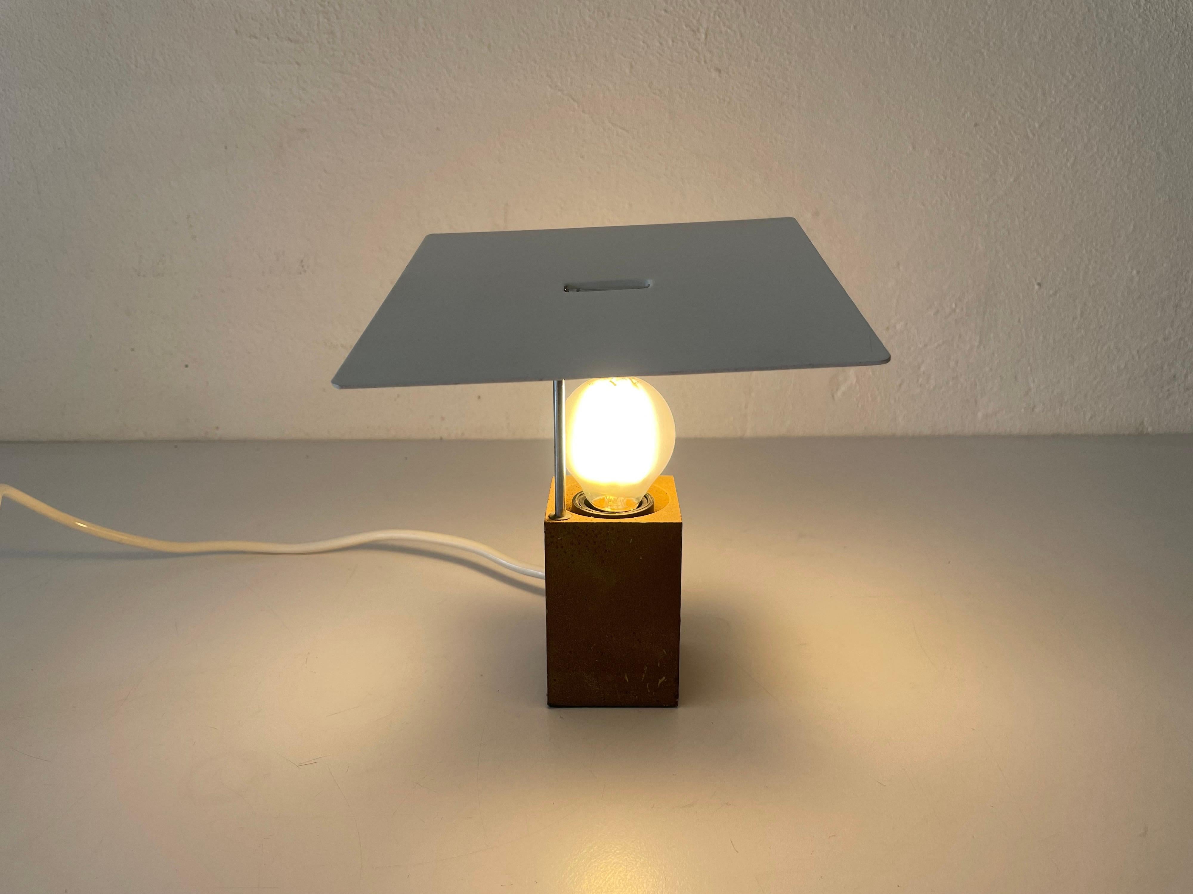 Lampe de bureau Modèle 610 d'Antonio Pio Macchi Cassia pour Arteluce, 1970, Italie en vente 7