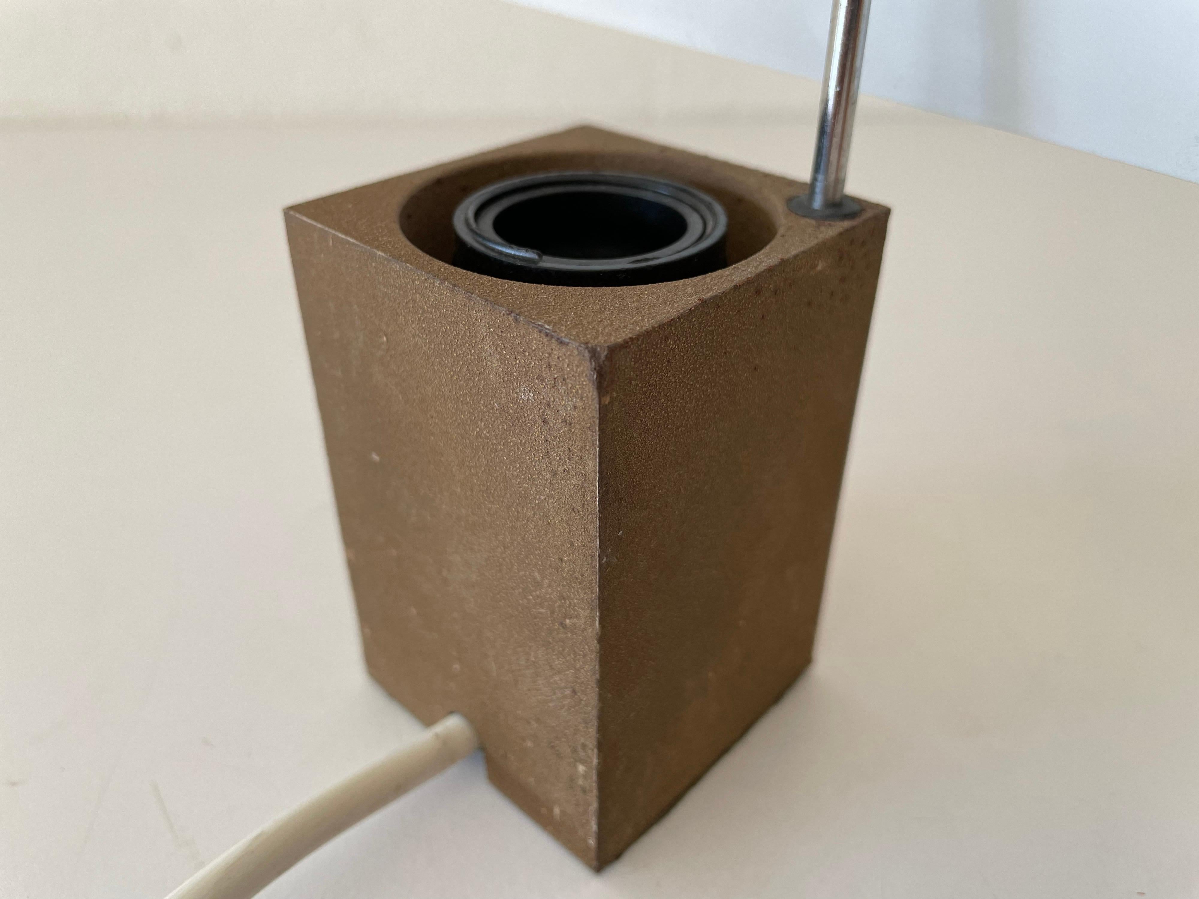 Lampada da tavolo Model 610 di Antonio Pio Macchi Cassia per Arteluce, Italia, anni '70 in vendita 12