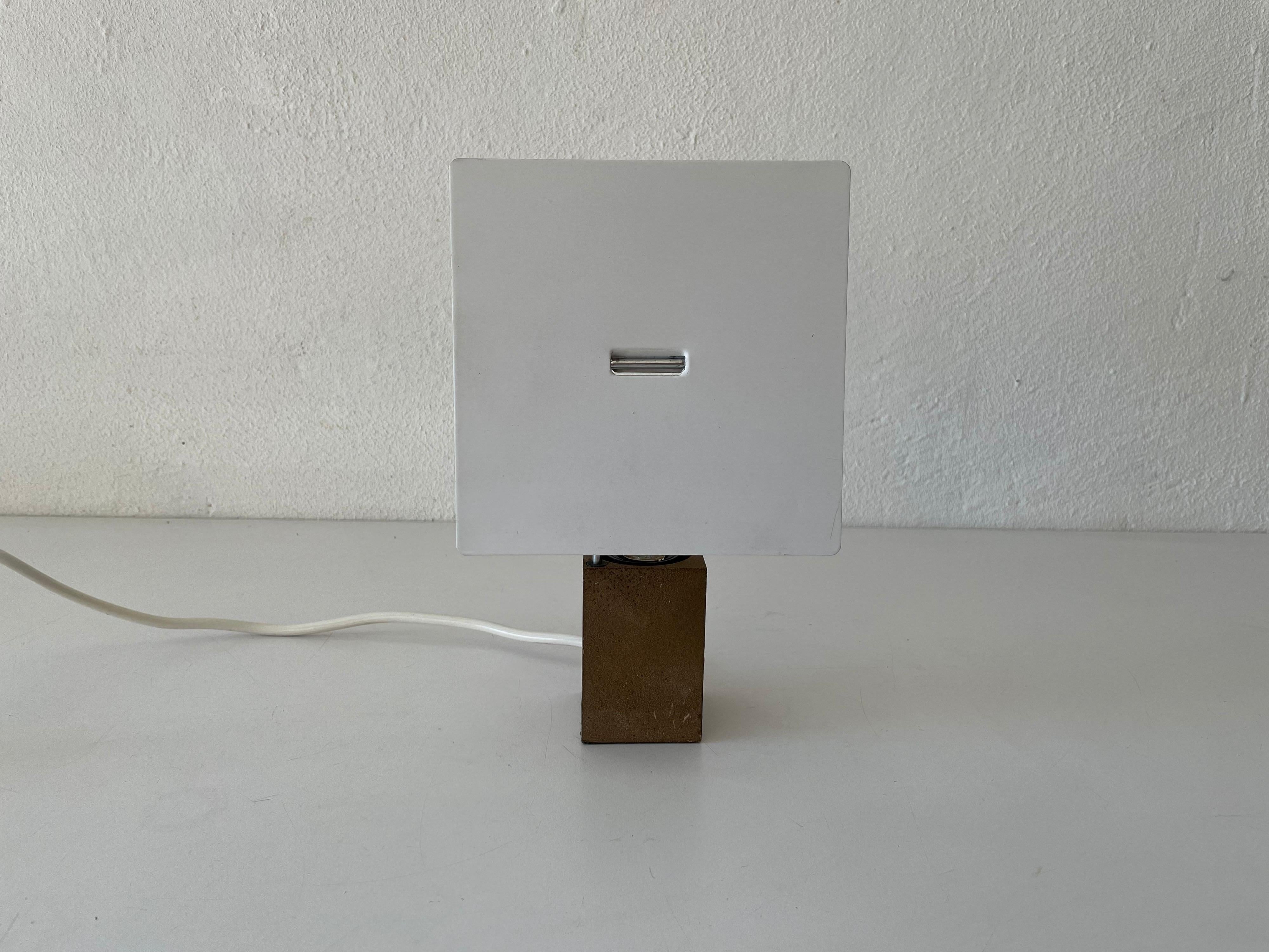 Metallo Lampada da tavolo Model 610 di Antonio Pio Macchi Cassia per Arteluce, Italia, anni '70 in vendita