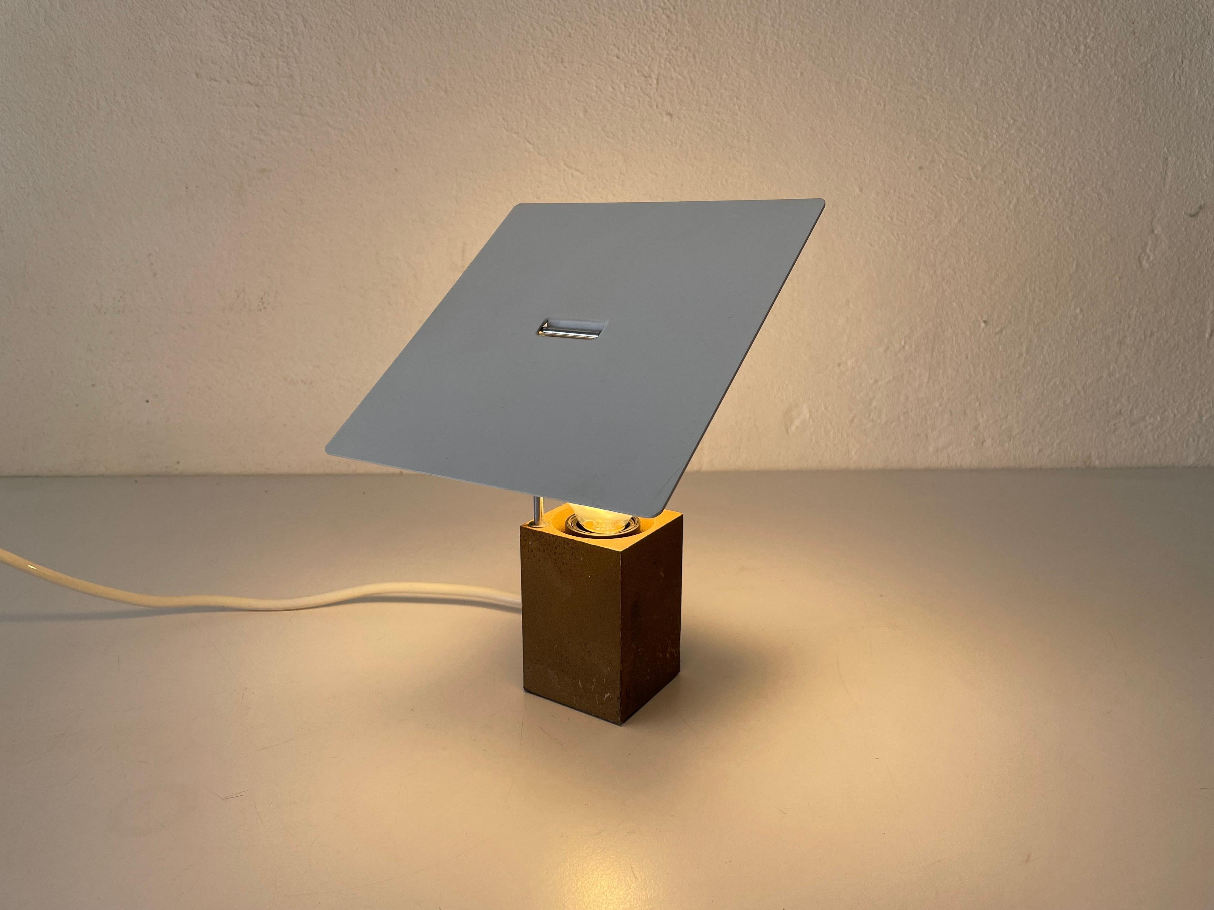 Lampe de bureau Modèle 610 d'Antonio Pio Macchi Cassia pour Arteluce, 1970, Italie en vente 2