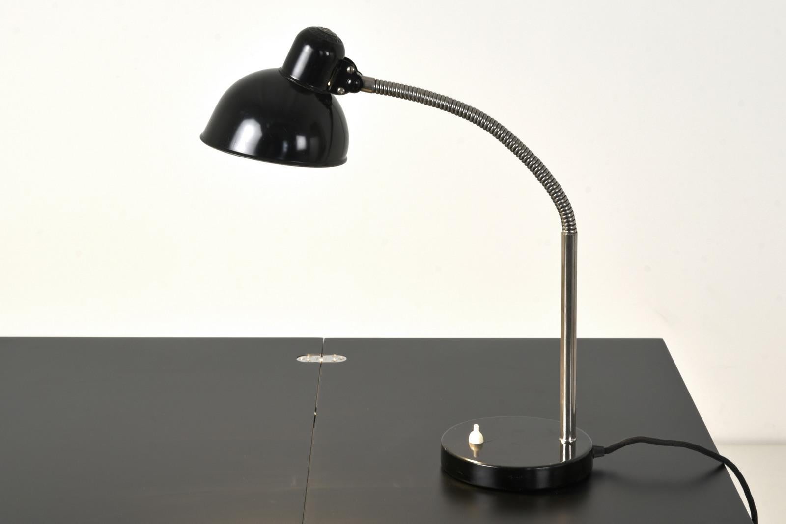 Allemand Lampe de table modèle 6561 de Christian Dell pour Kaiser&Co., Allemagne - 1936 en vente