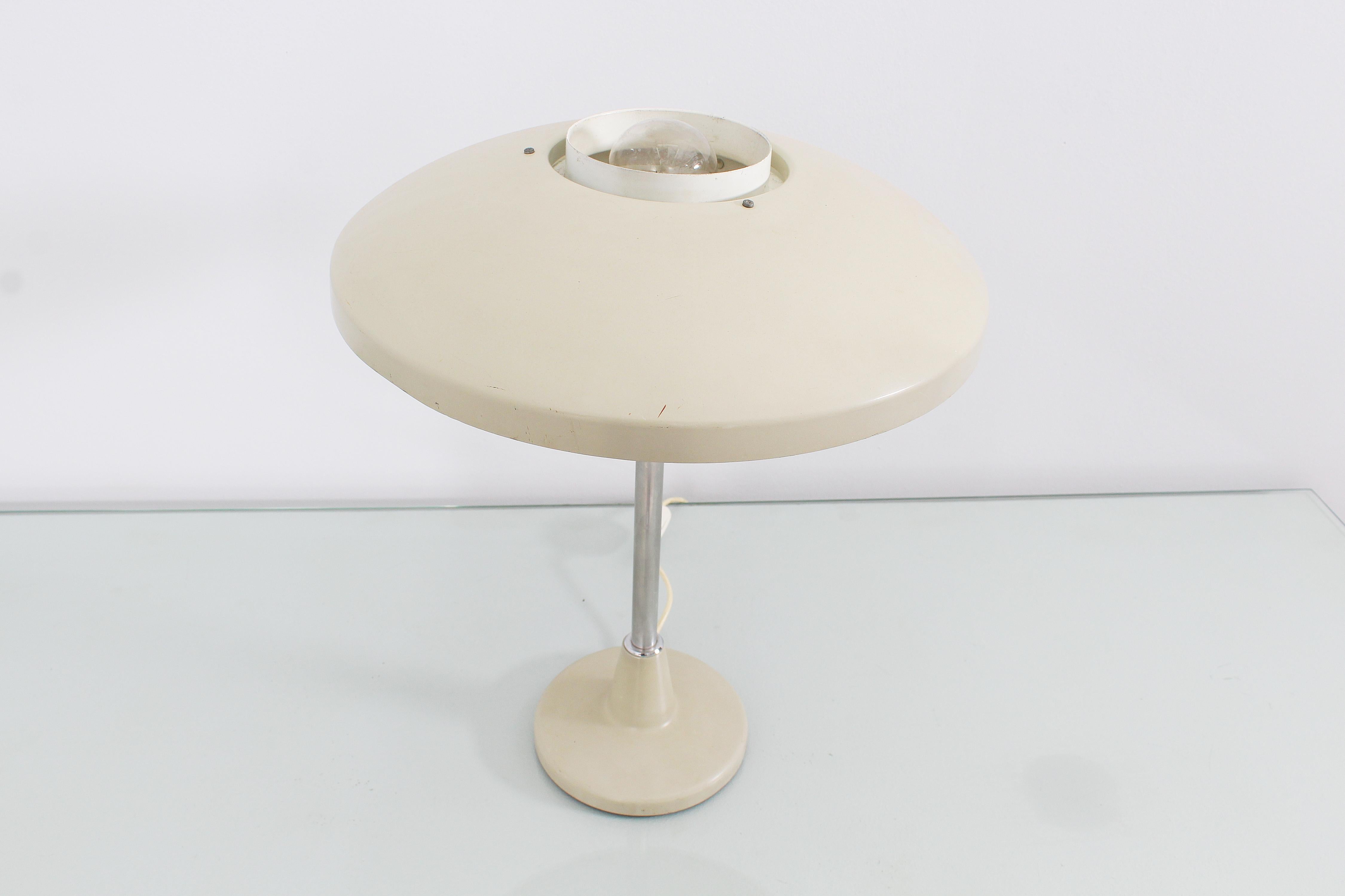 Italian Table Lamp Model 8022 by Stilnovo, Italy, 1950s For Sale