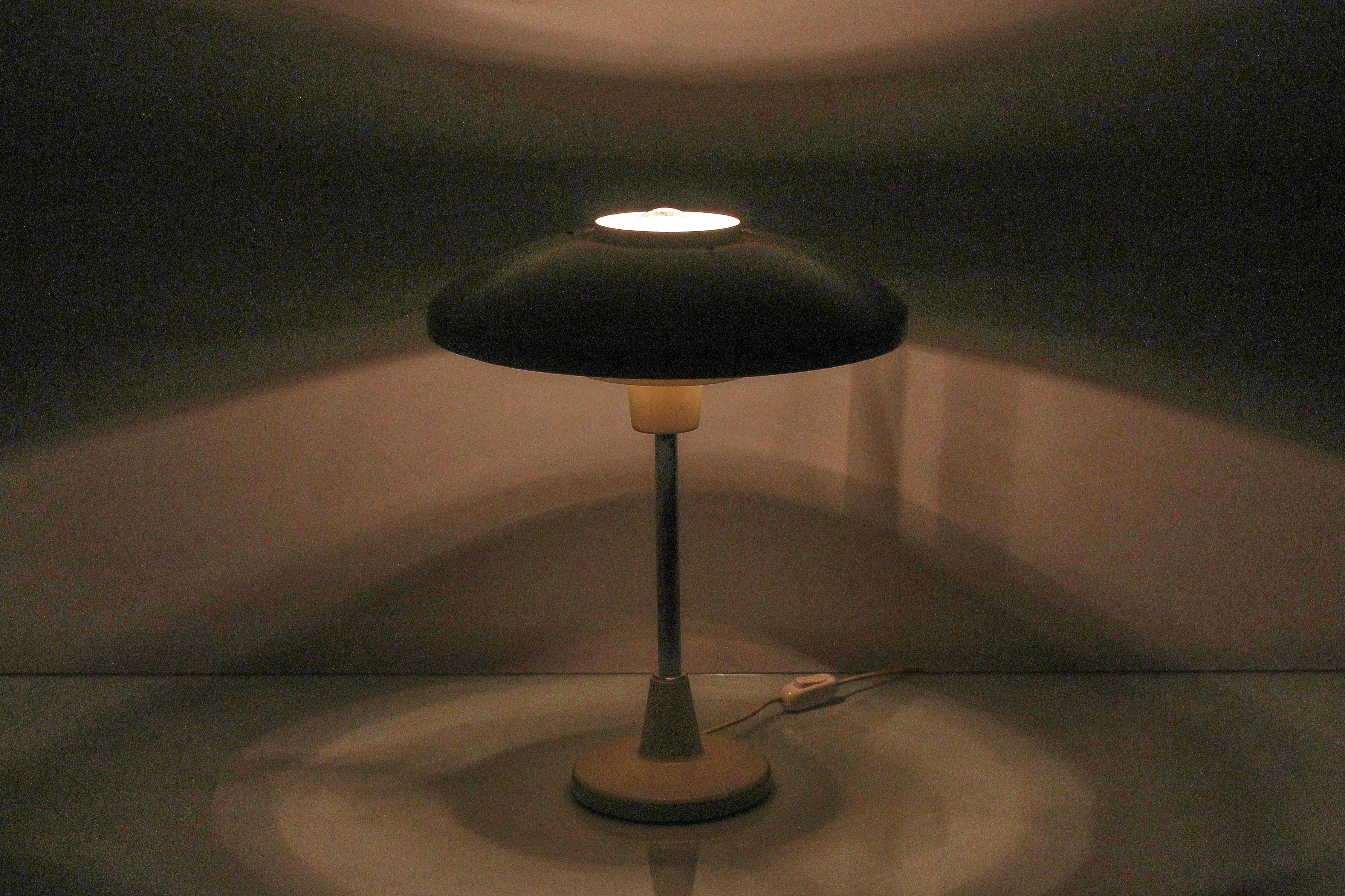 Aluminium Lampe de bureau Modèle 8022 de Stilnovo, Italie, années 1950 en vente
