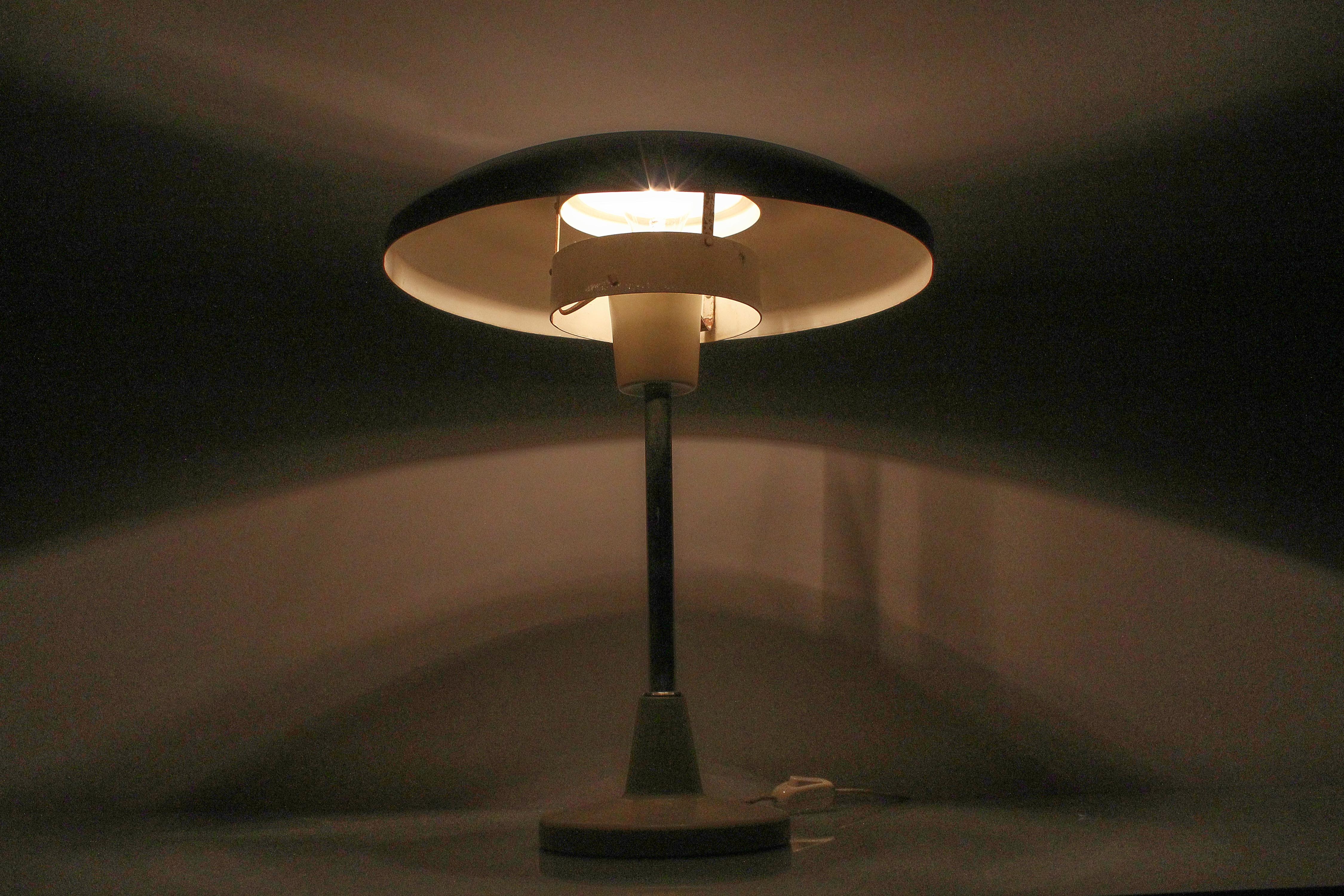 Table Lamp Model 8022 by Stilnovo, Italy, 1950s For Sale 1