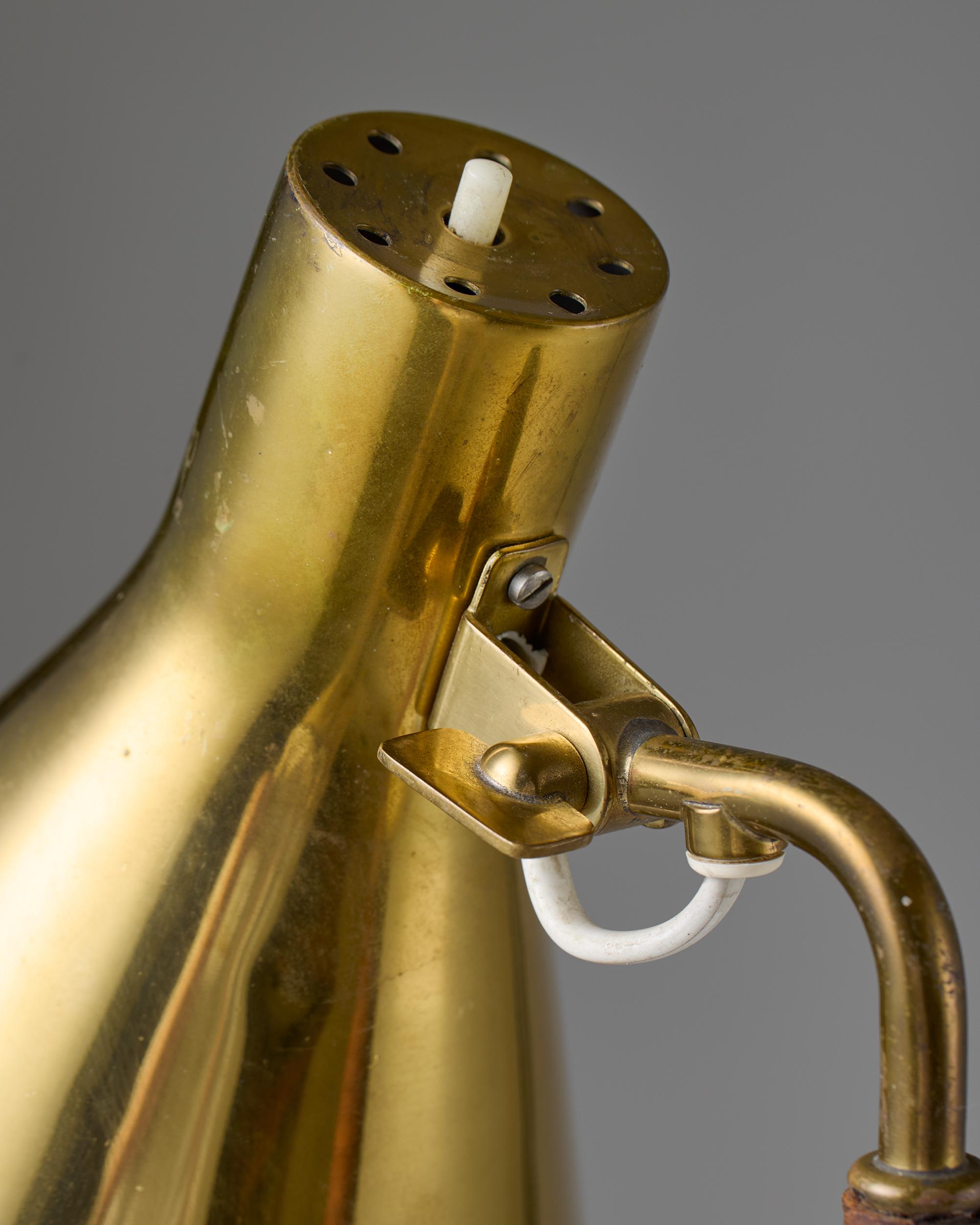 Lampe à poser modèle 9224 Design No/One par Paavo Tynell pour Taito Oy en vente 3