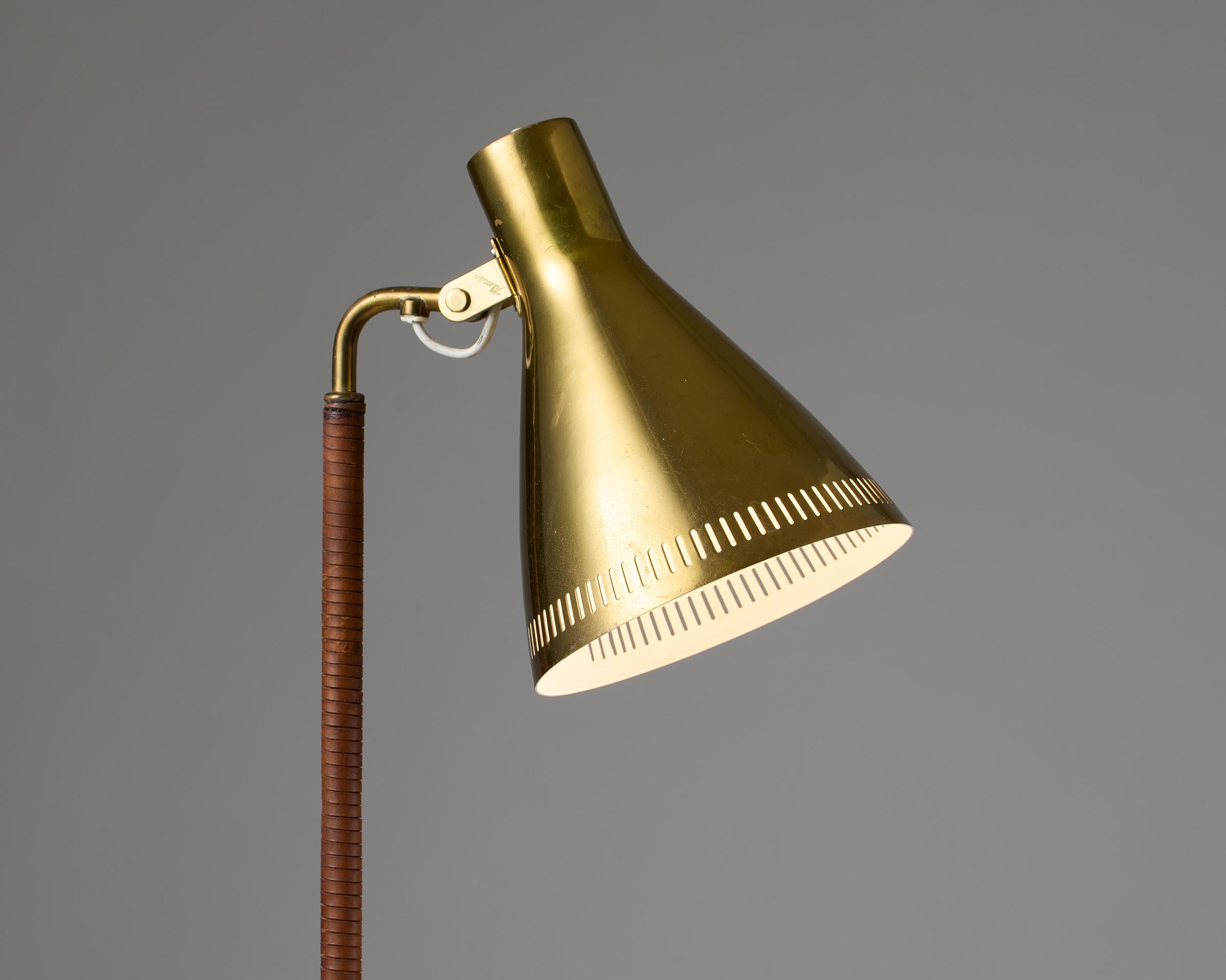 Lampe à poser modèle 9224 Design No/One par Paavo Tynell pour Taito Oy Excellent état - En vente à Stockholm, SE