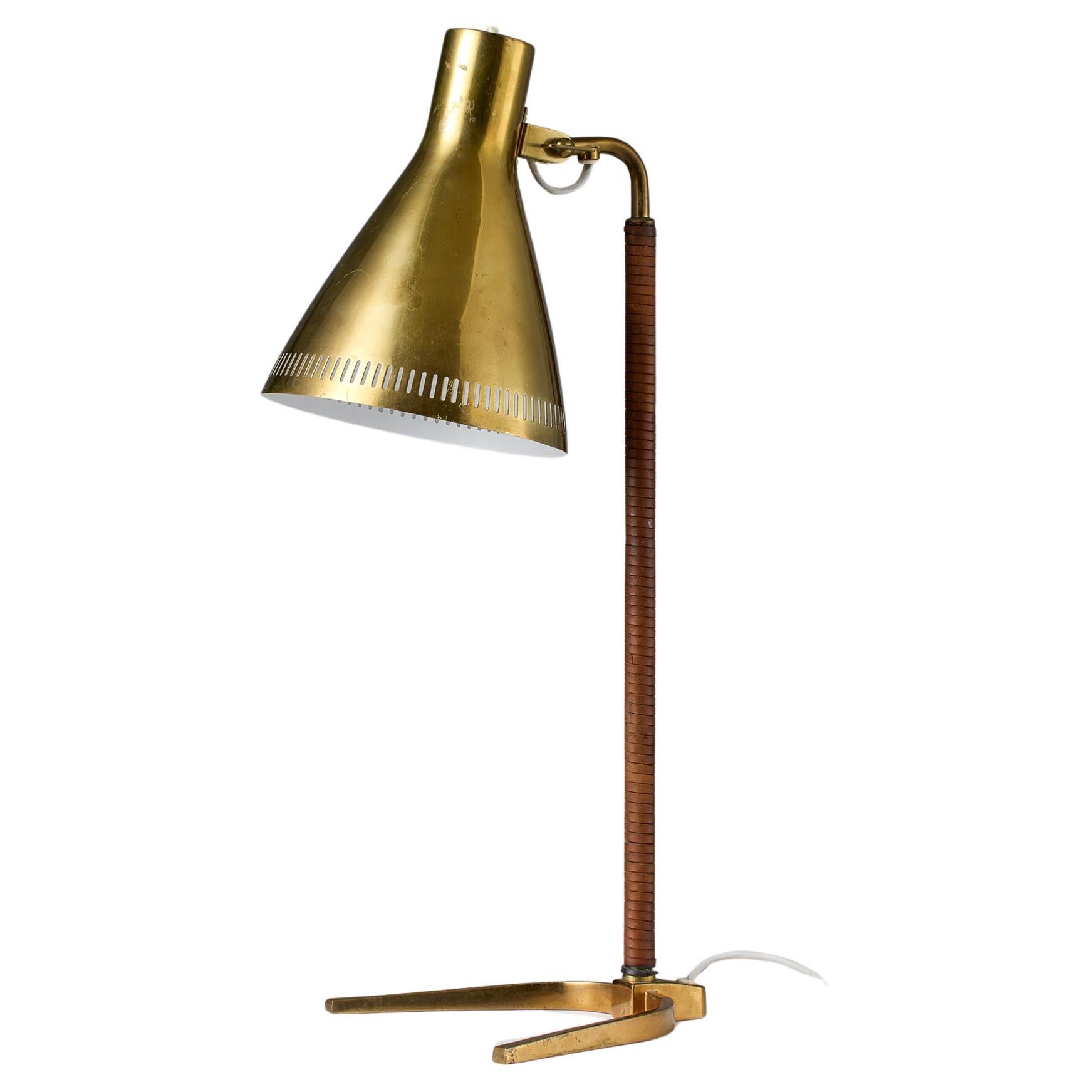 Lampada da tavolo modello 9224 Disegnata da Paavo Tynell per Taito Oy