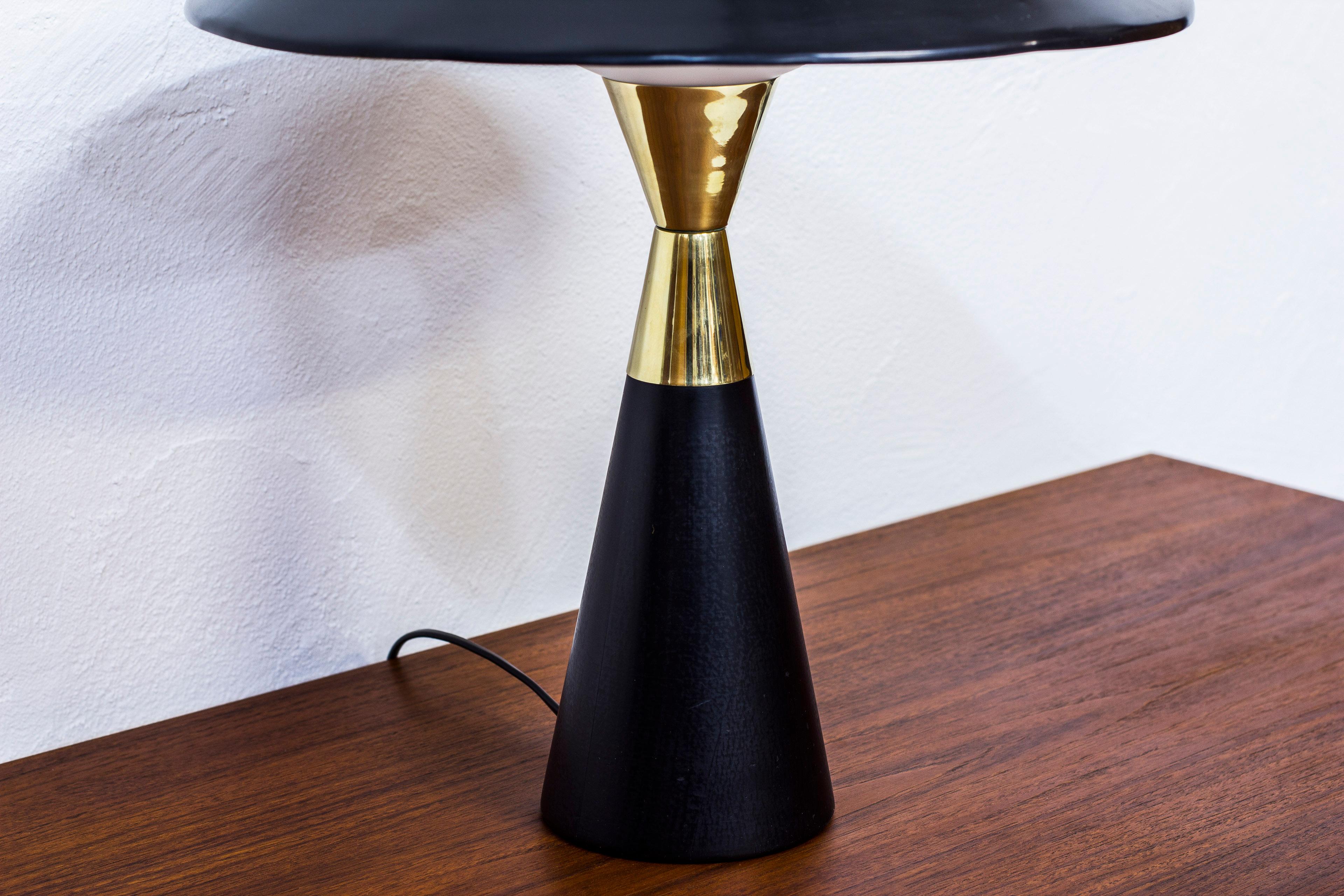 Mid-20th Century Table Lamp Model 