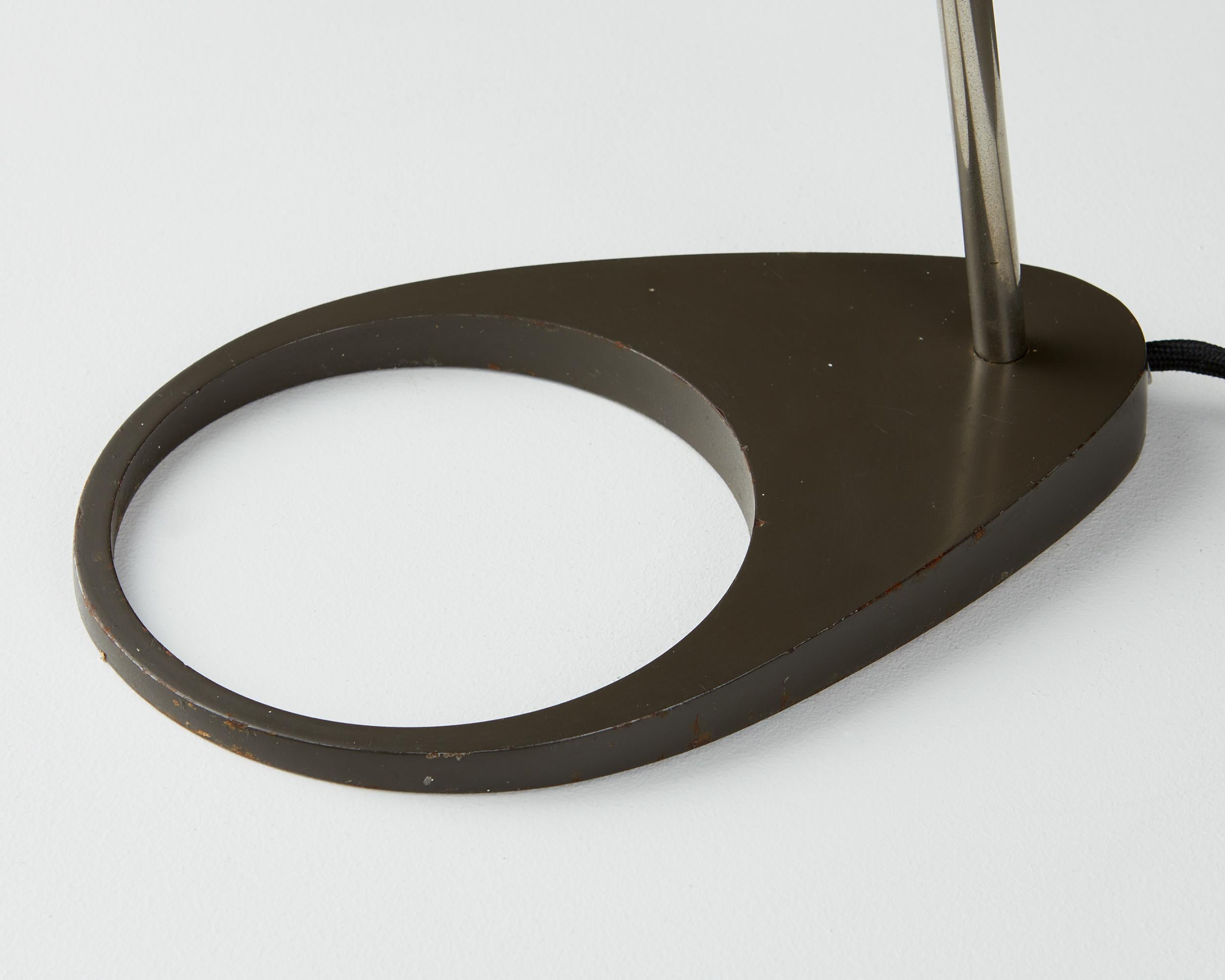 Table lamp model AJ designed by Arne Jacobsen for Louis Poulsen Entwurf, Denmark For Sale 1