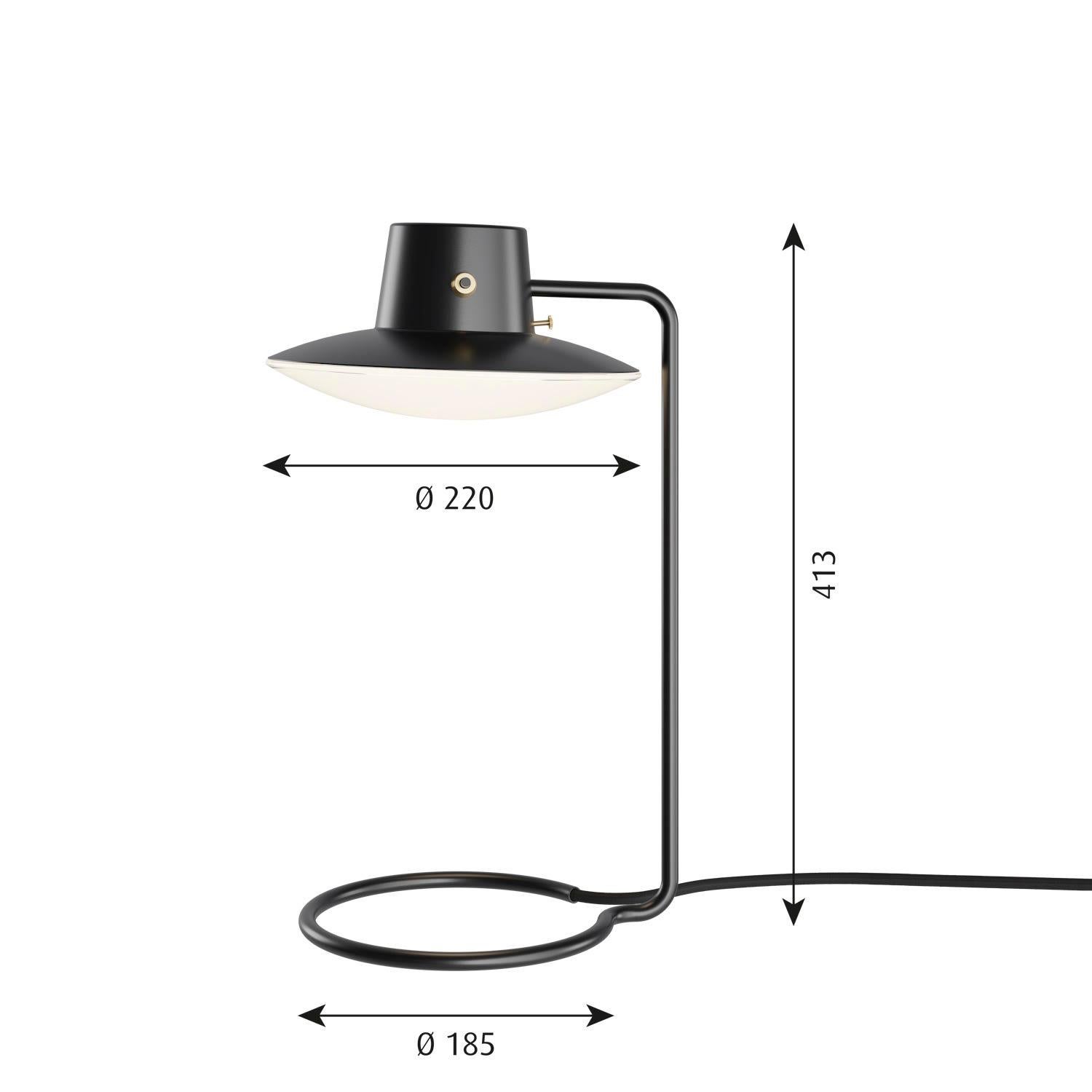 Table lamp model AJ Oxford by Louis Poulsen 

Table lamp model AJ Oxford by Louis Poulsen. Designer Arne Jacobsen.
The AJ Oxford Table Lamp's graphic style and monochrome colour palette make it a timeless piece that blends perfectly with any