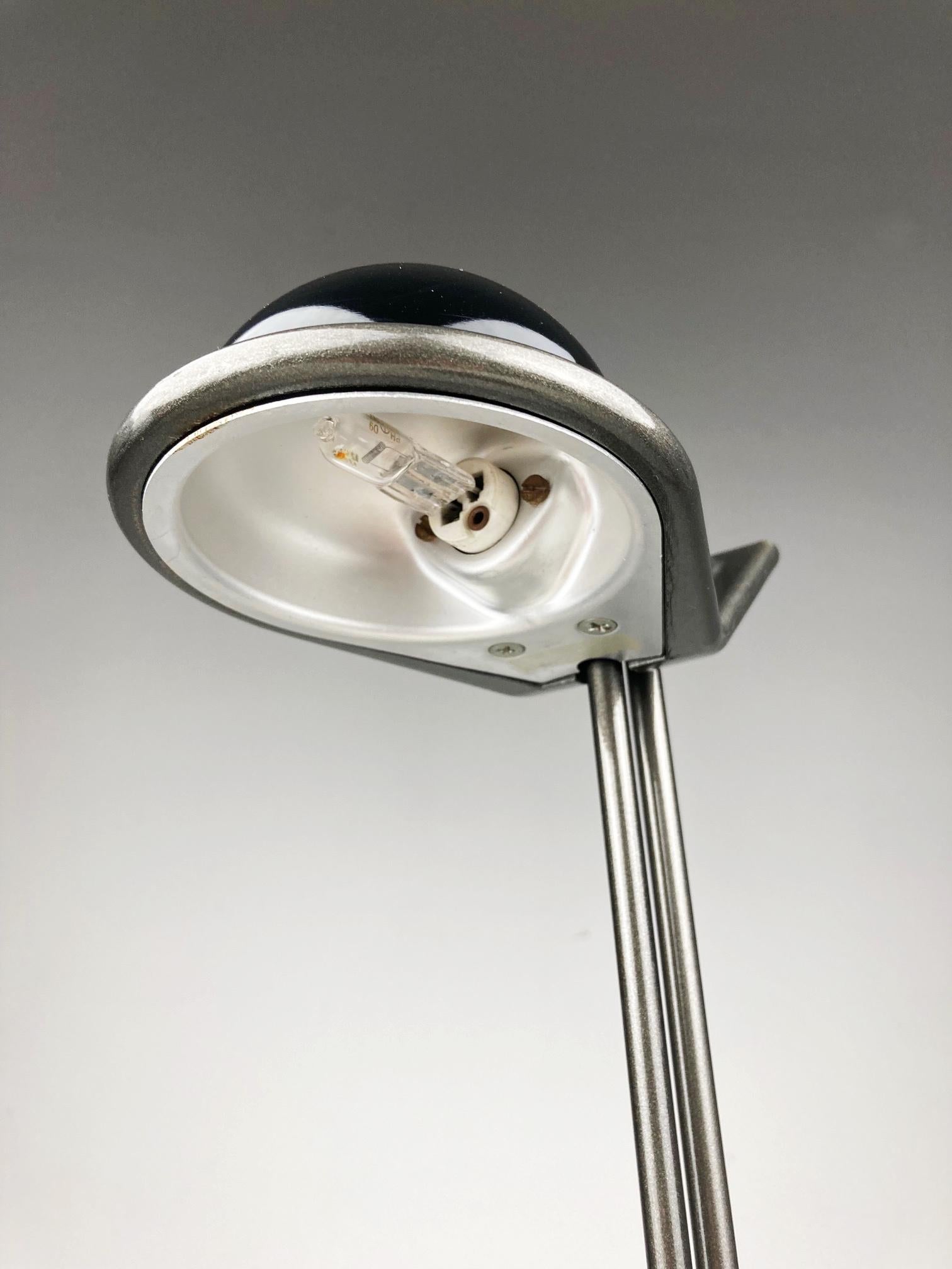 Lampe de table Modèle Anade par Josep Lluscá pour Metalarte, Spain 1980 en vente 4