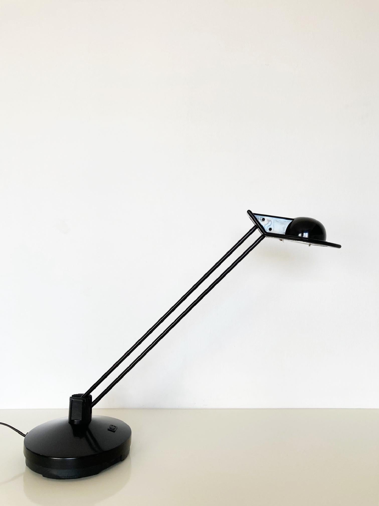 Espagnol Lampe de table Modèle Anade par Josep Lluscá pour Metalarte, Spain 1980 en vente