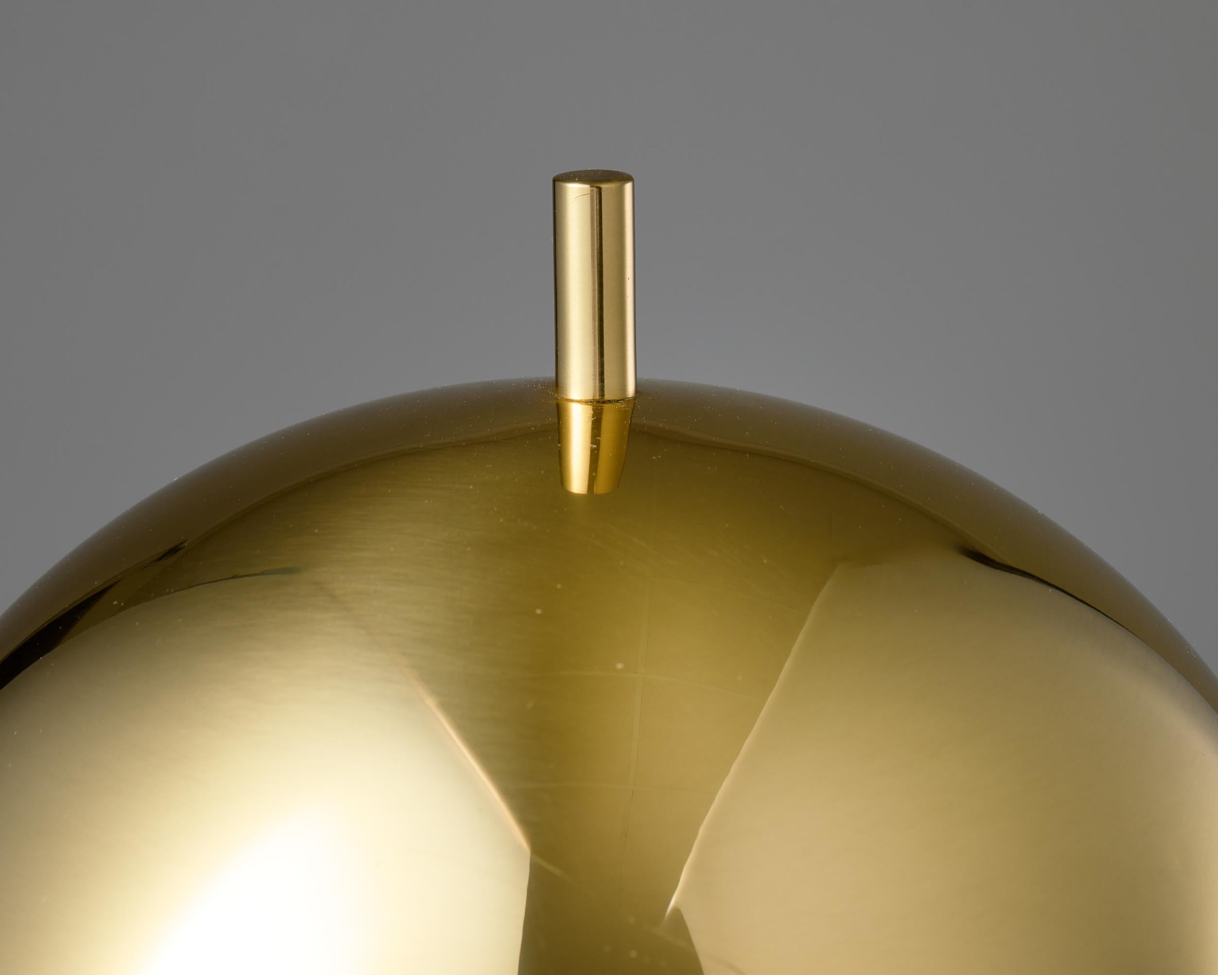 Fin du 20e siècle Lampe de table modèle B-075 par Eje Ahlgren pour Bergboms. en vente