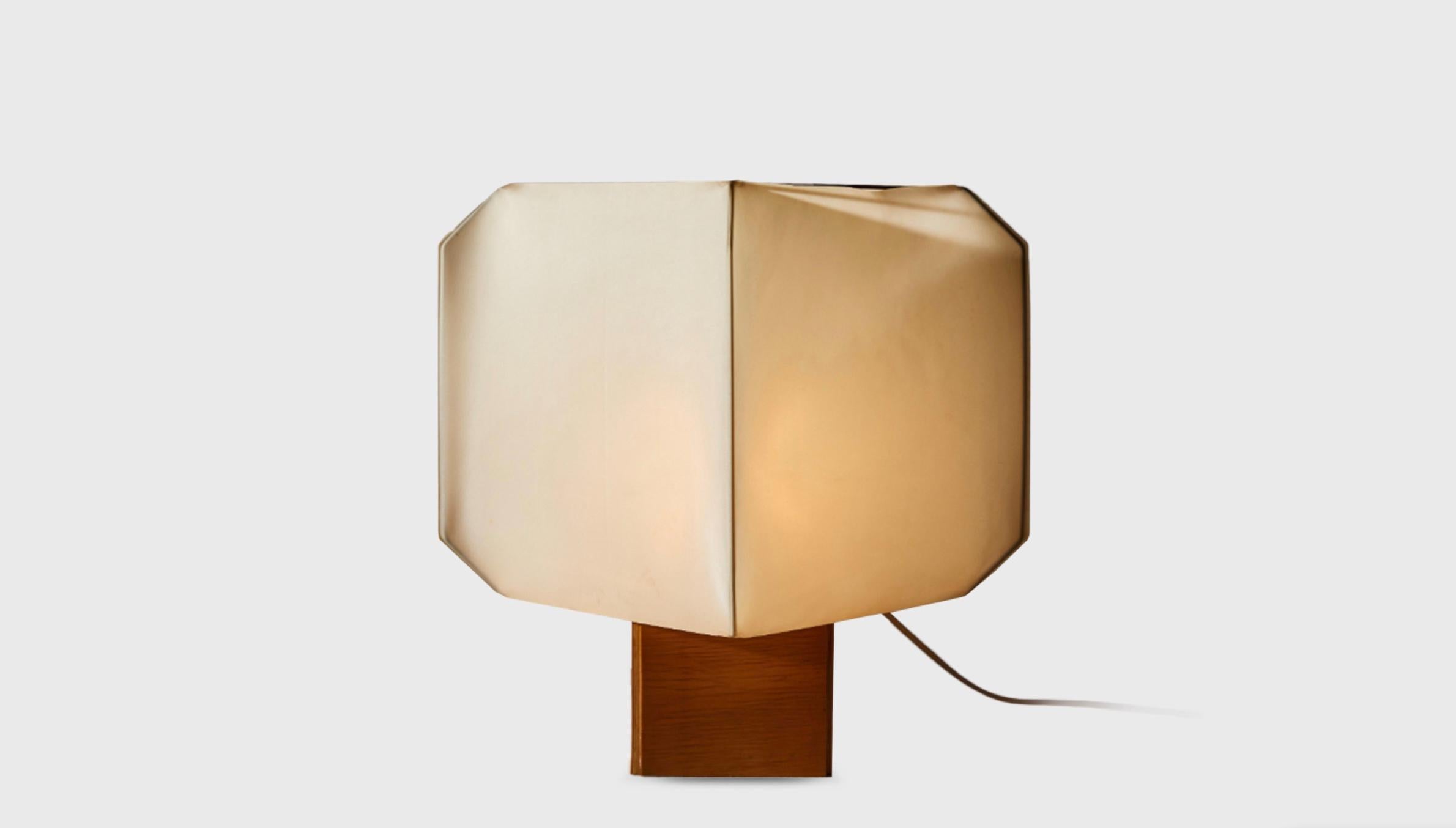 Lampe de table modèle Bali Bon état - En vente à Barcelona, ES