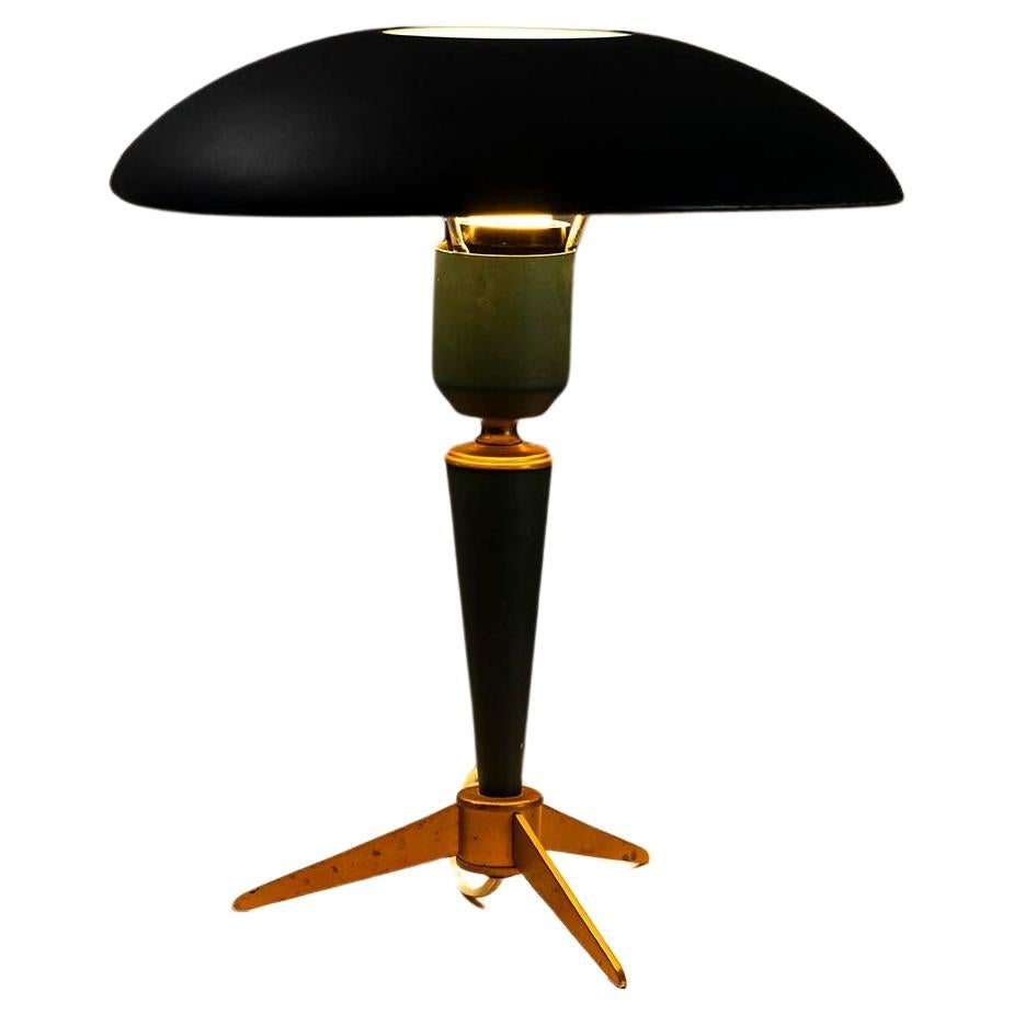 Table lamp model “Bijoo Tripod Ufo” by Louis Kalff for Philips, Netherlands 1950 For Sale